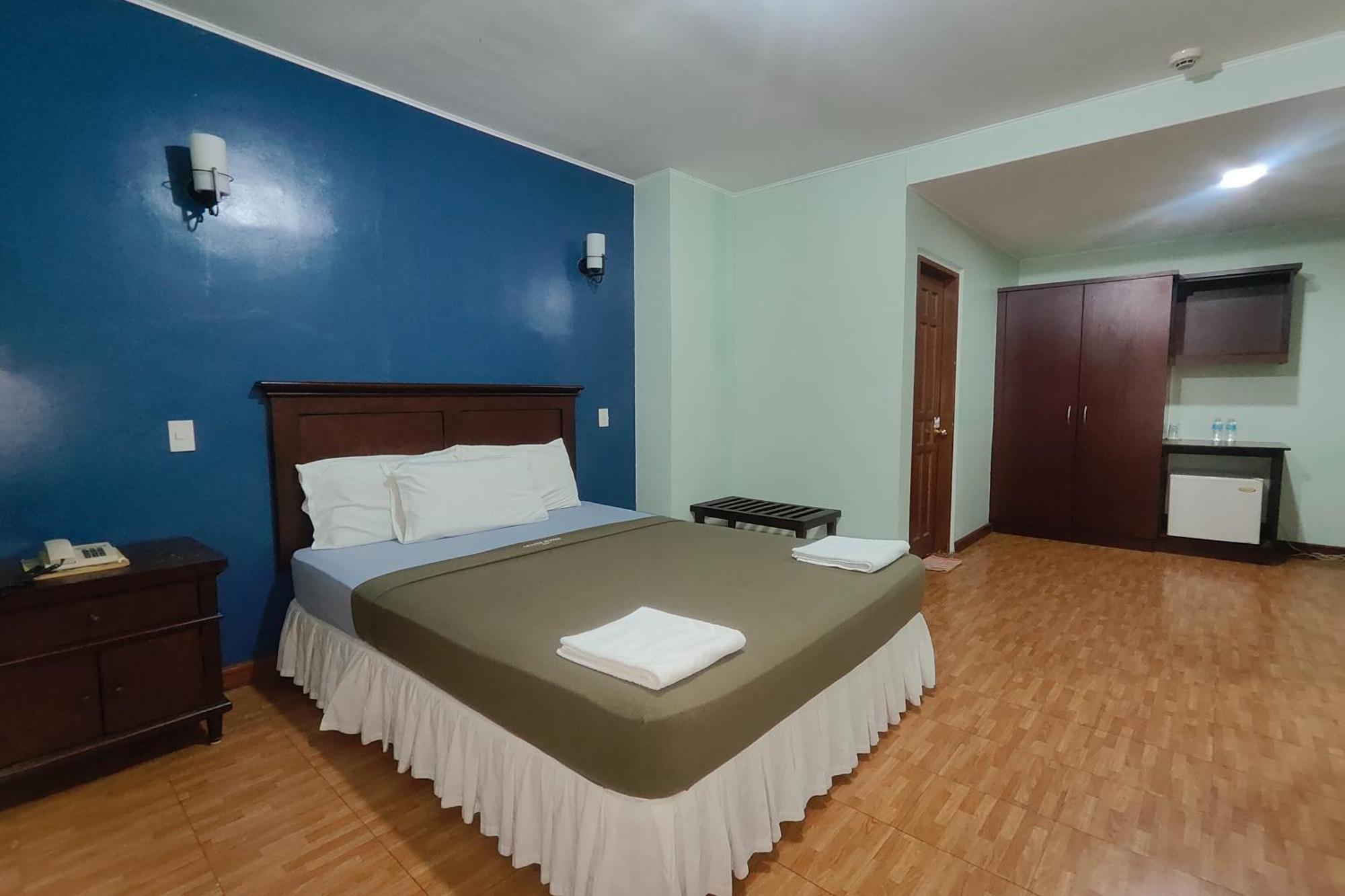Hotel Oftana Near Oakridge