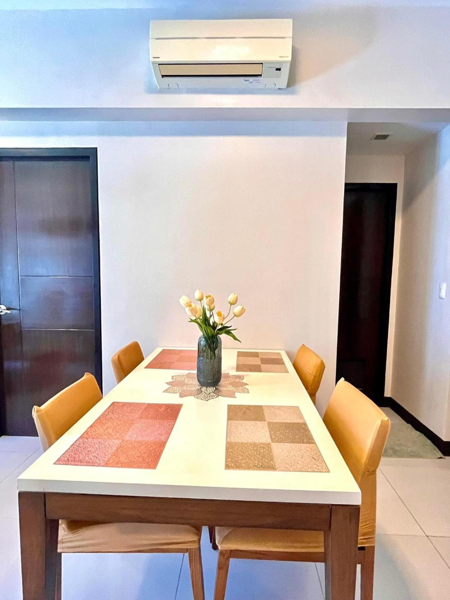 Mactan Newtown With Pool Access * Lapu-Lapu City