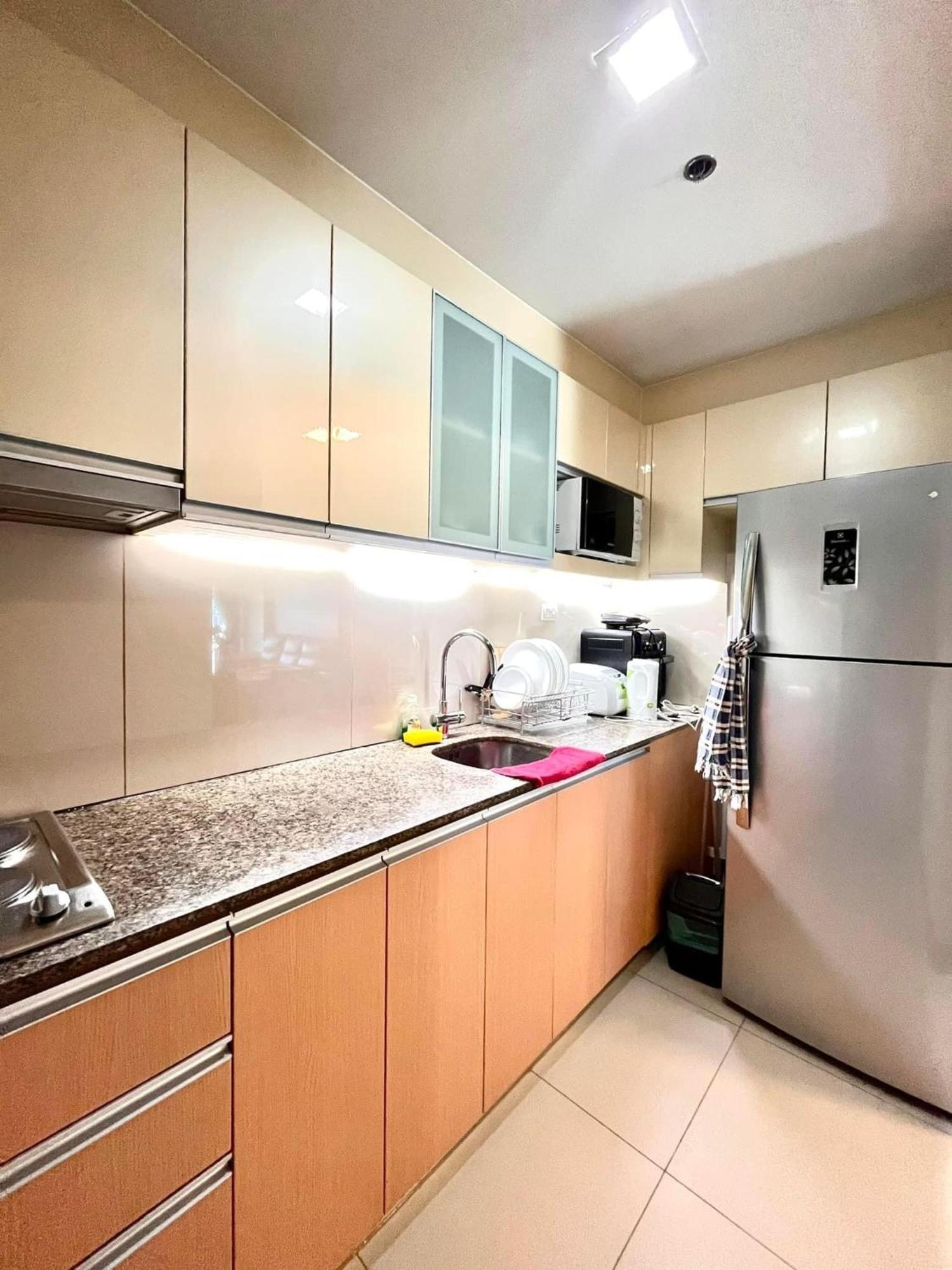 Mactan Newtown With Pool Access