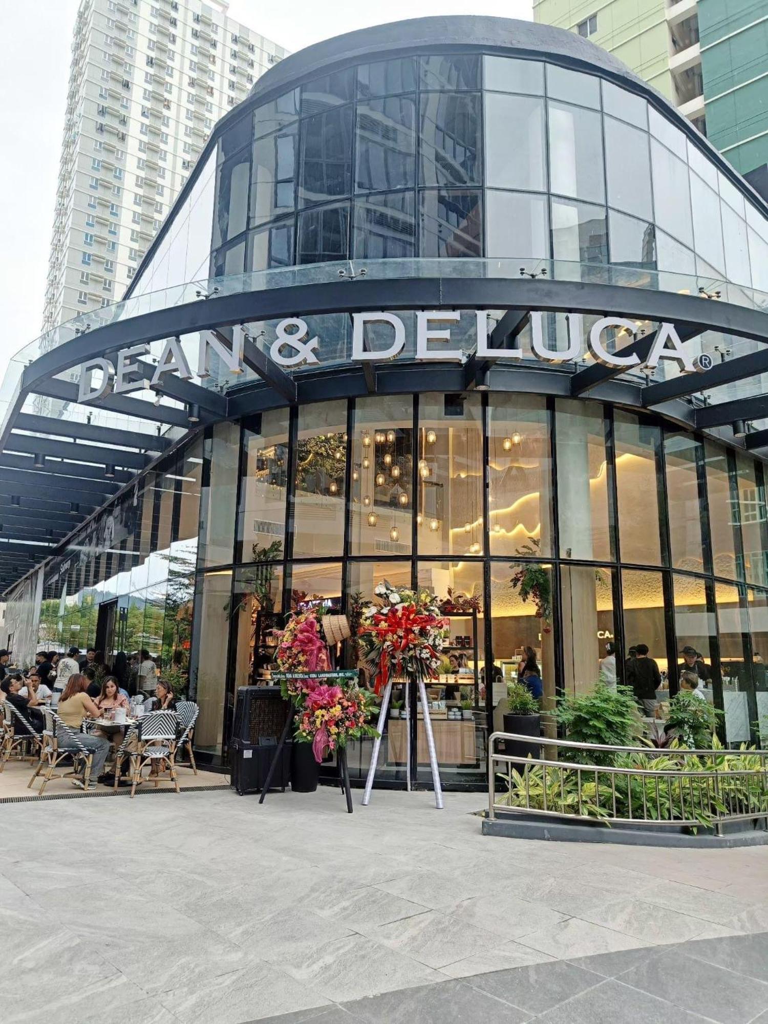 38 Park Avenue Right In The Heart Of It Park Cebu, 55 Inches Tv, Wifi