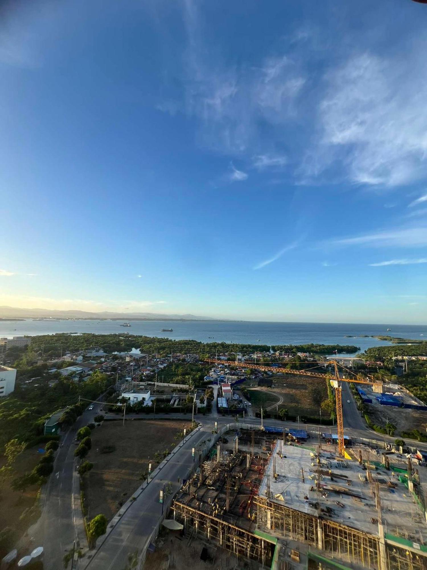 Seaview Mactan Newtown 1br With 2 Beds *