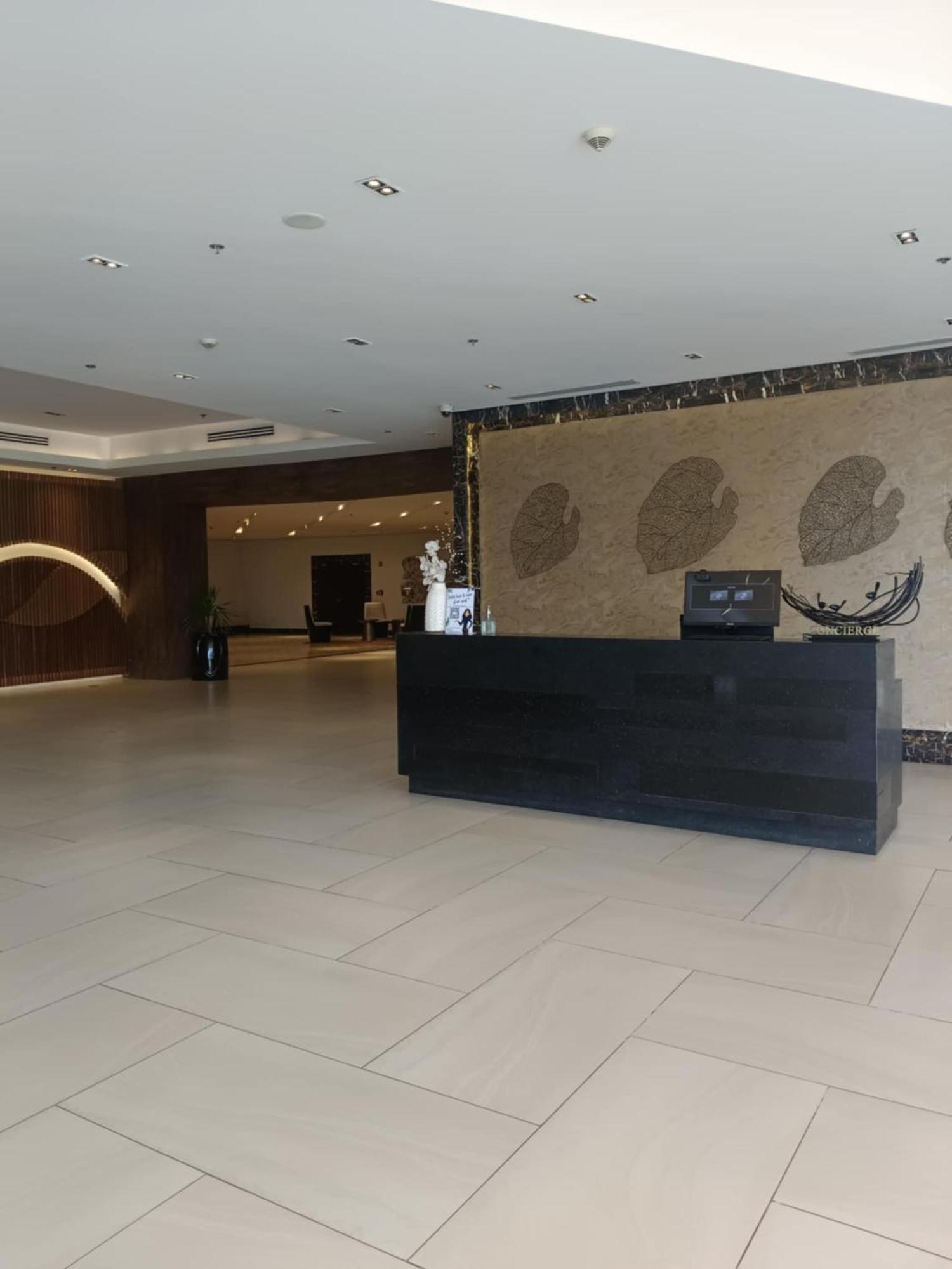 Exec 1br For 6 Person One Manchester Place With Pool And 350 Pass Lapu-Lapu City