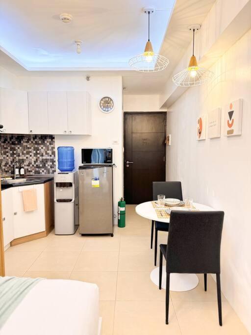 Vibe & Thrive At Unit In Avida Towers Riala Tower 2 * Cebu