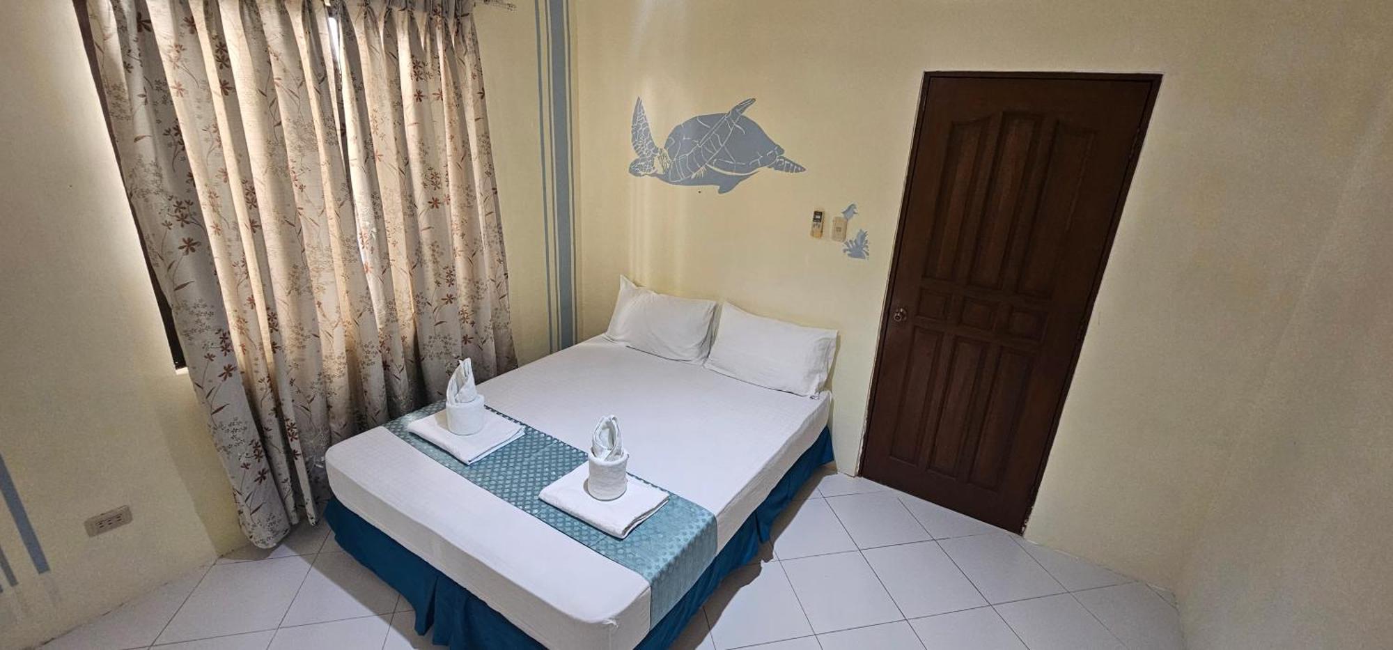 Palanas By The Sea 3*