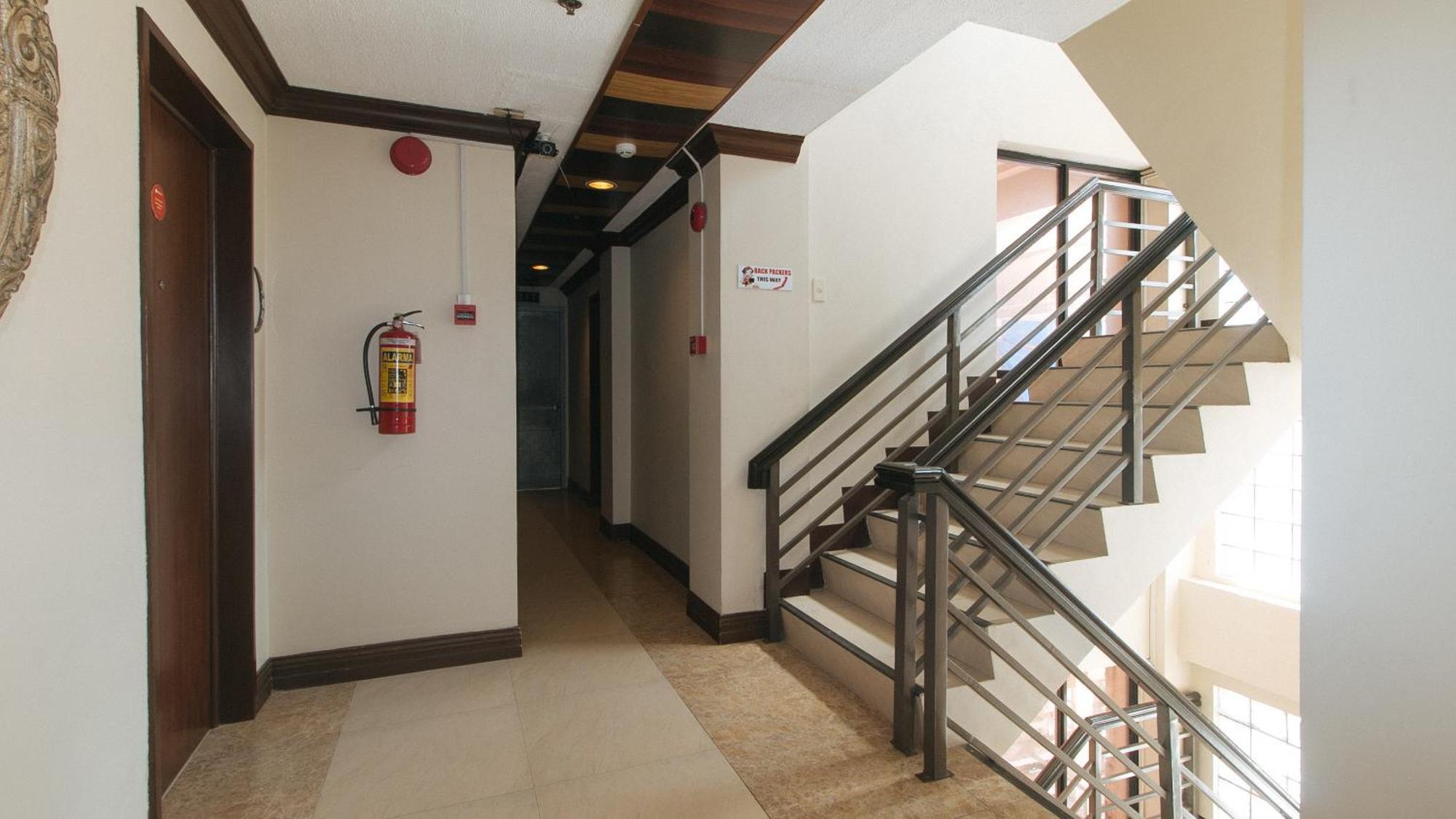 Reddoorz New Era Budget Mabolo Former Reddoorz Near Landers Superstore Cebu