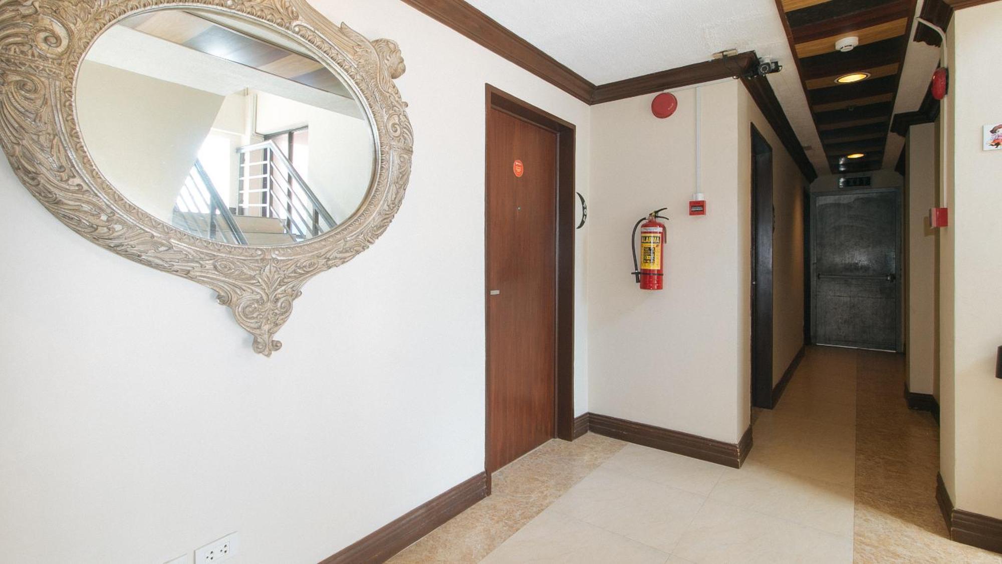 Reddoorz New Era Budget Mabolo Former Reddoorz Near Landers Superstore Hotel