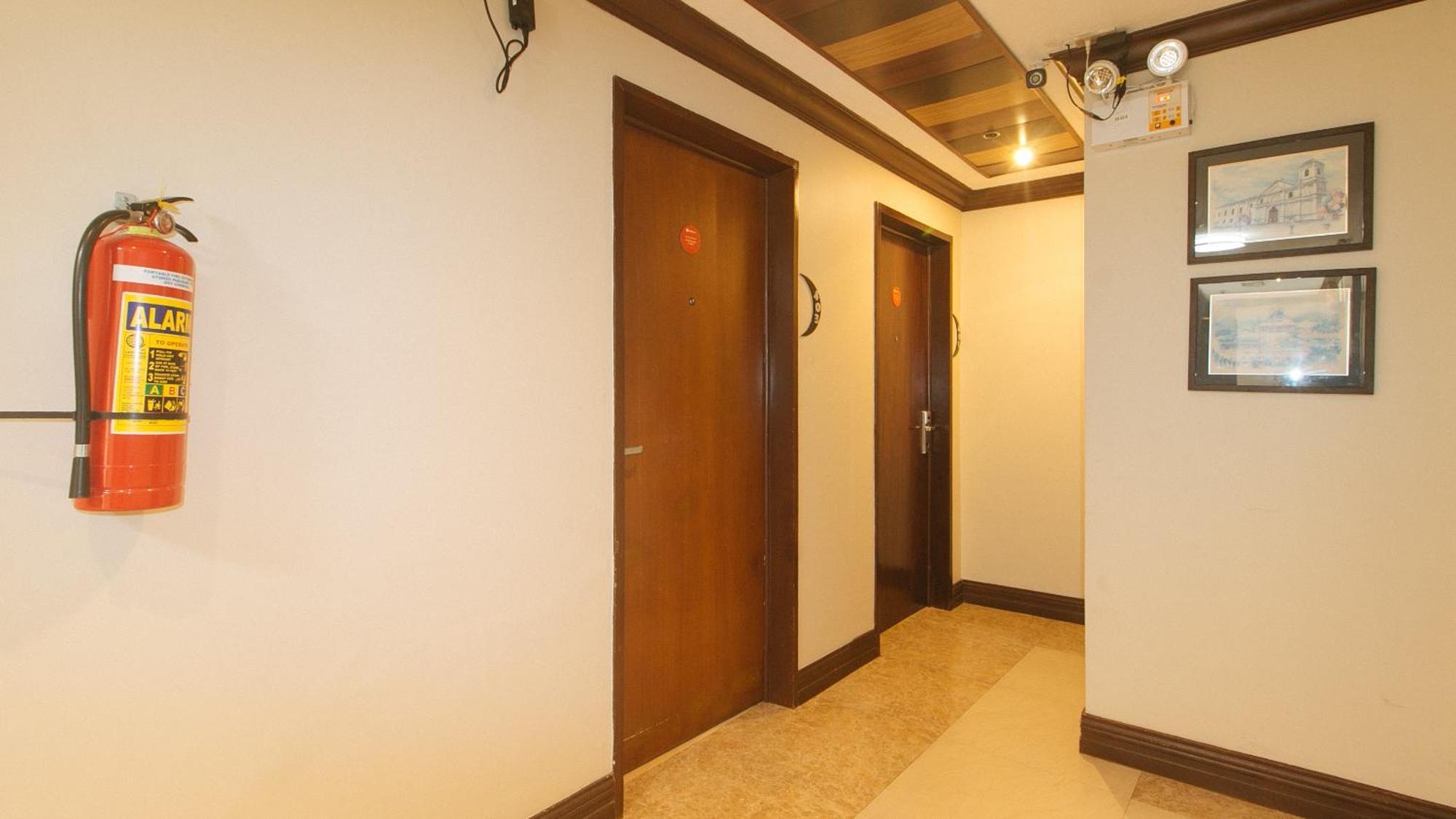 Reddoorz New Era Budget Mabolo Former Reddoorz Near Landers Superstore Hotel 2*