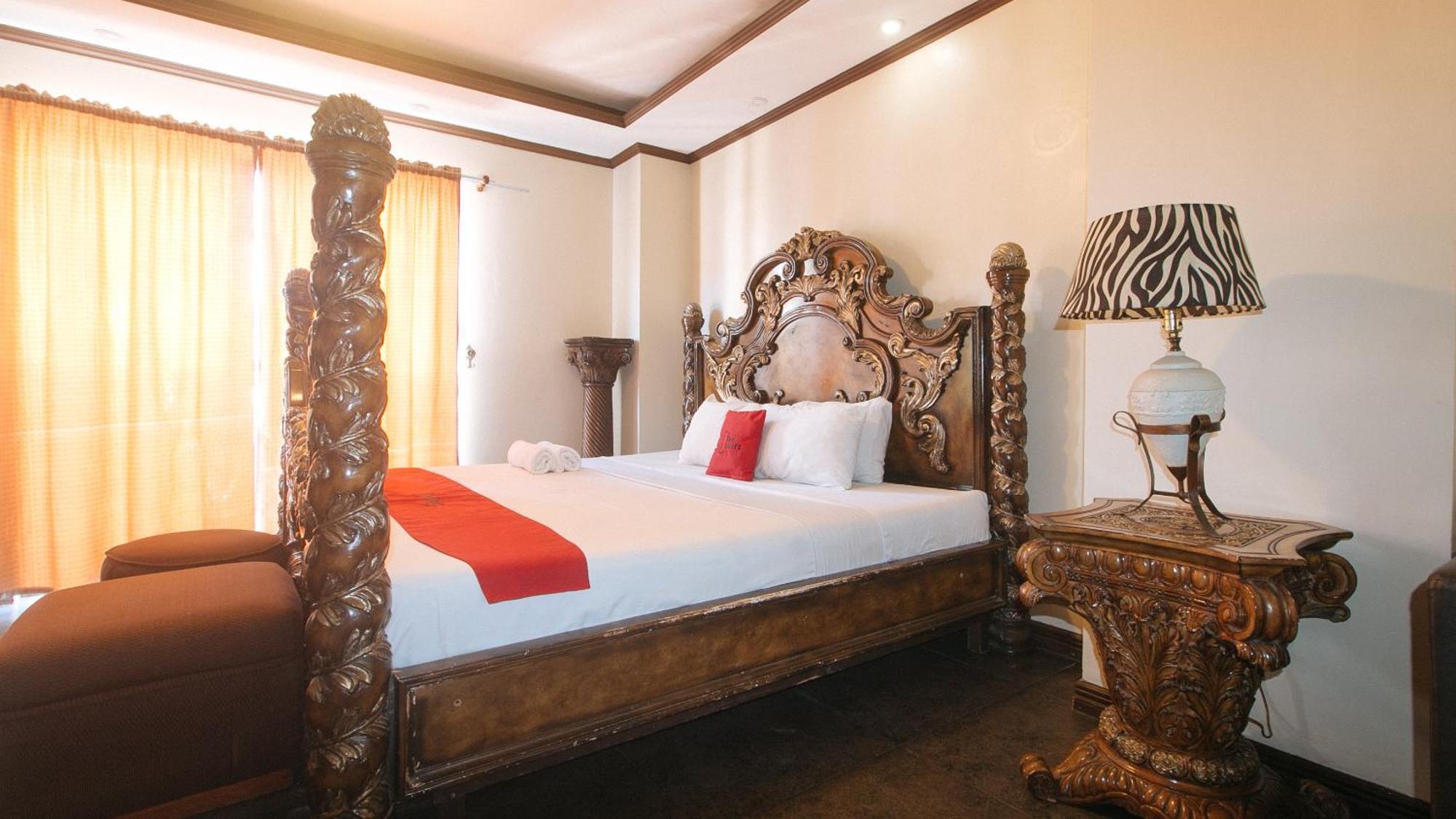 Hotel Reddoorz New Era Budget Mabolo Former Reddoorz Near Landers Superstore 2*