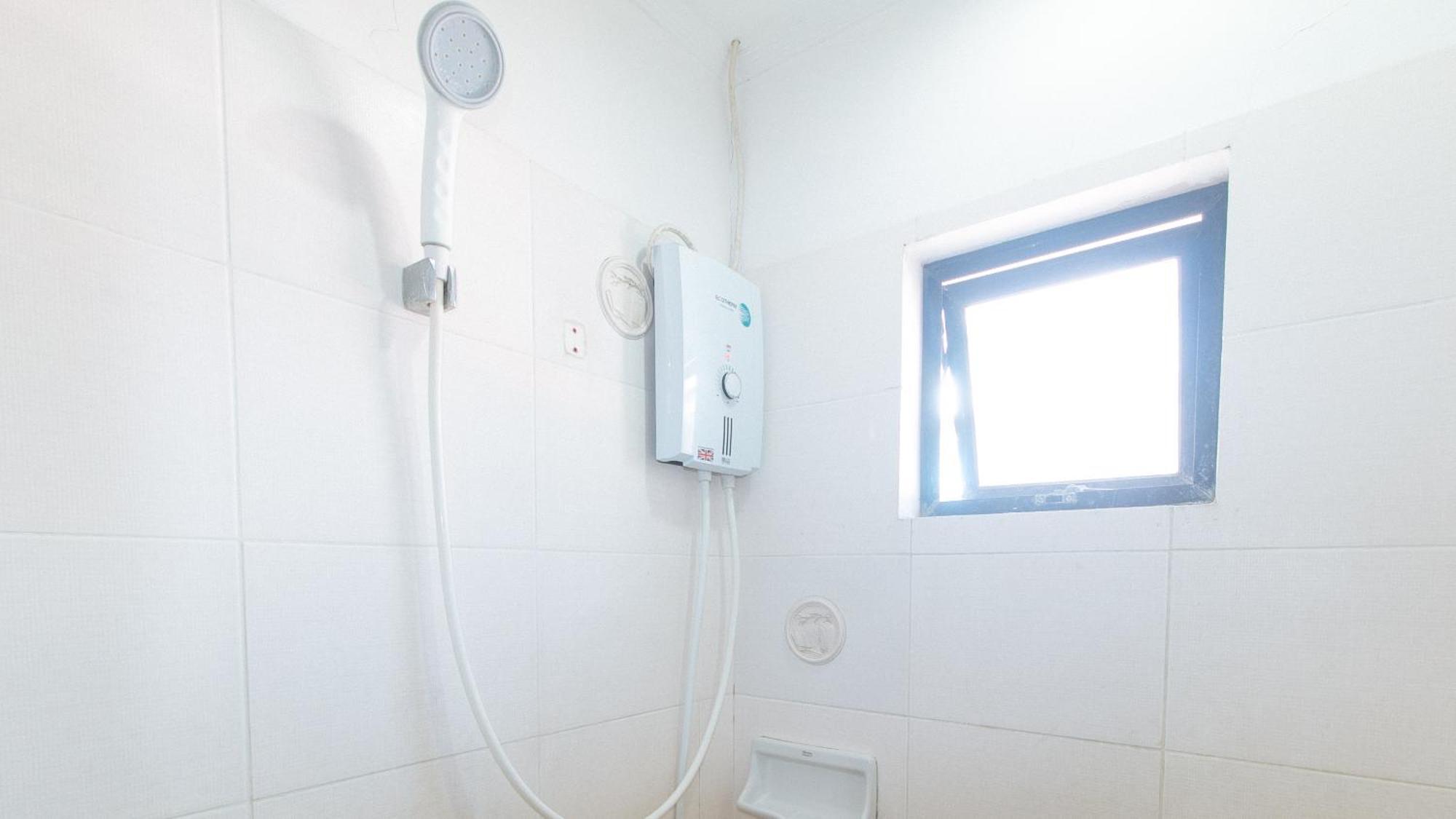 Hotel Reddoorz New Era Budget Mabolo Former Reddoorz Near Landers Superstore 2*