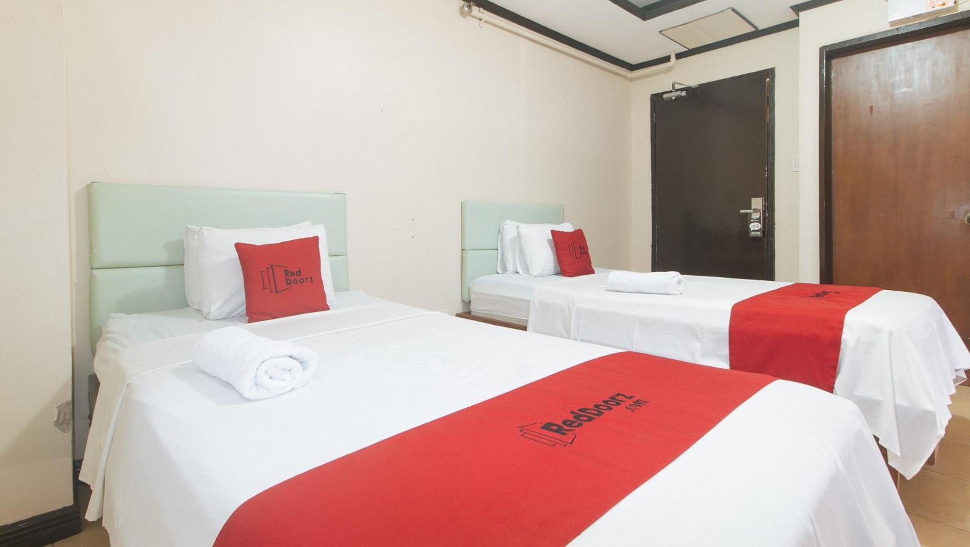 Reddoorz New Era Budget Mabolo Former Reddoorz Near Landers Superstore 2*
