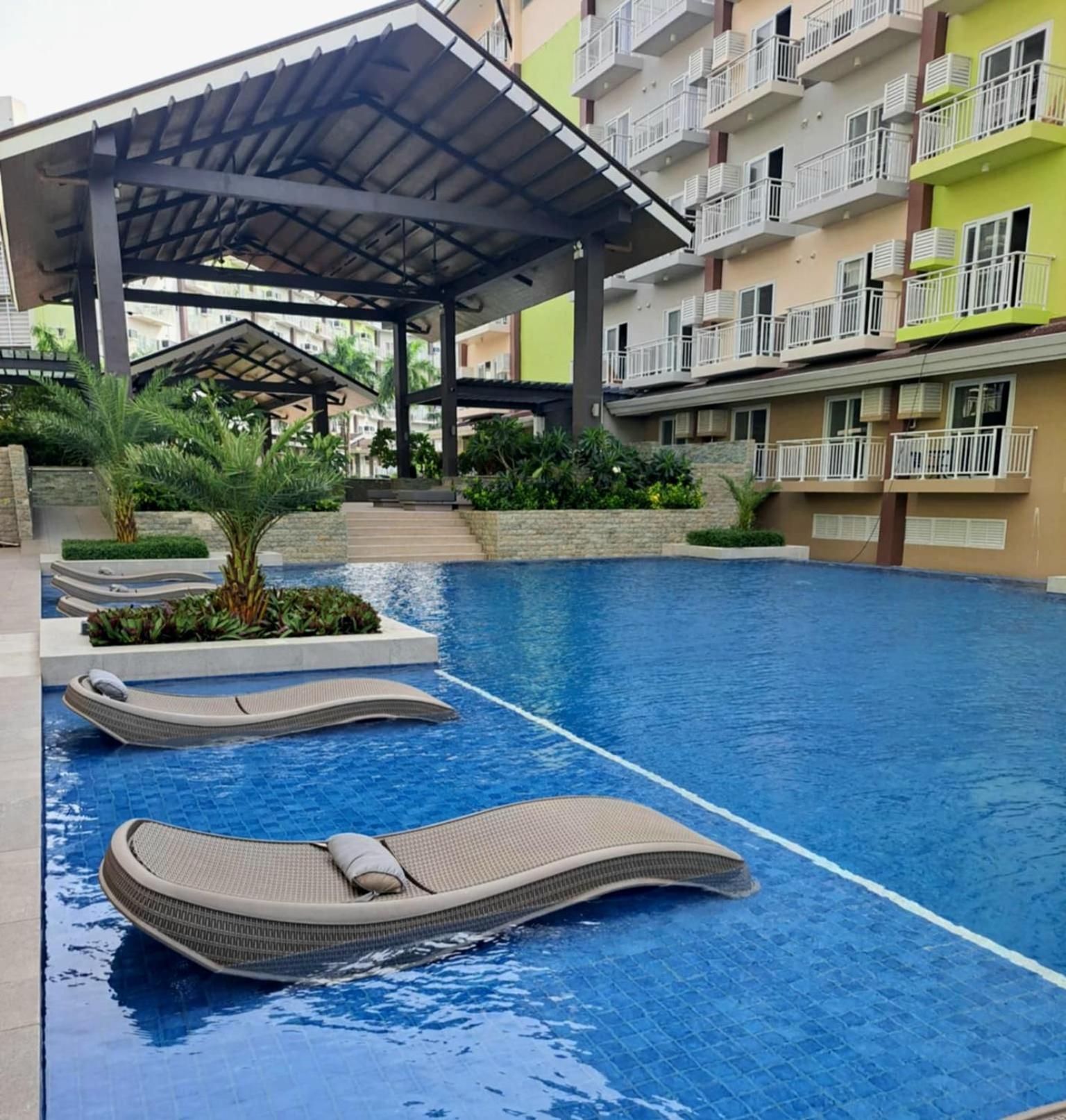 Apartment Cozy Unit 5mins From Mactan Cebu Int'l Airport With Netflix *