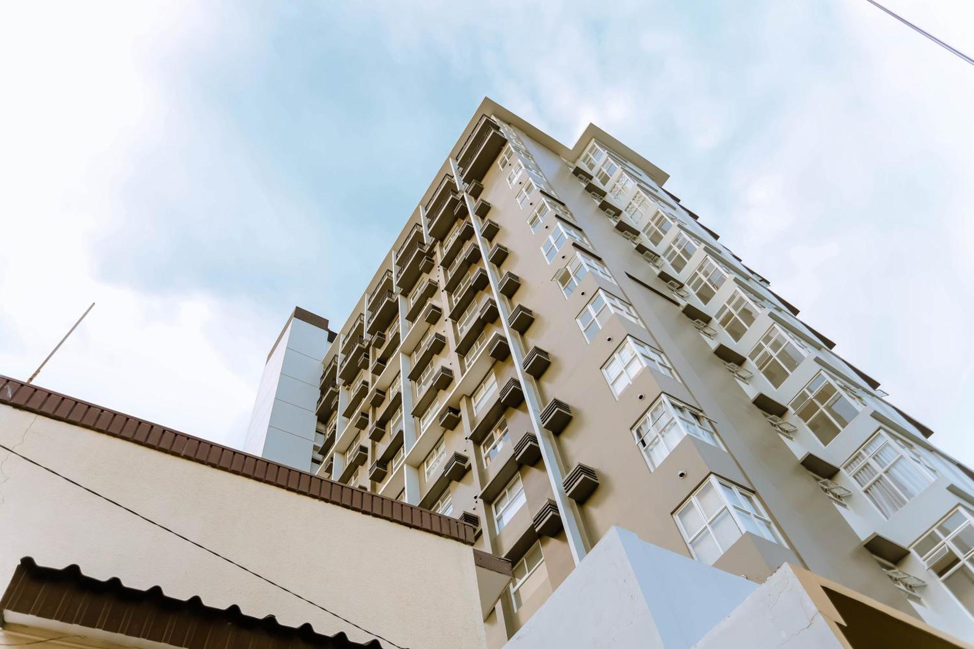 Staycation Minimalist With Rooftop Pool And Netflix Apartamento Cebu