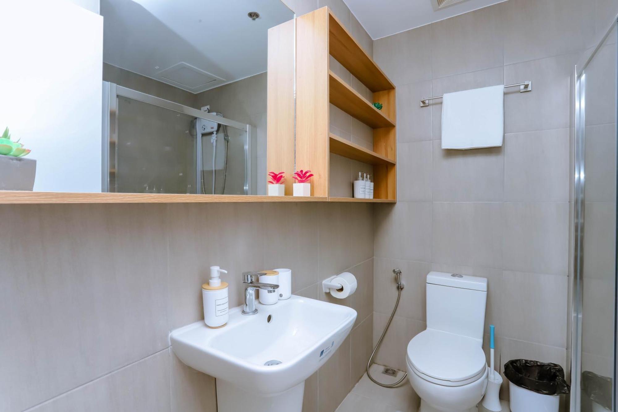 Staycation Minimalist With Rooftop Pool And Netflix Apartamento