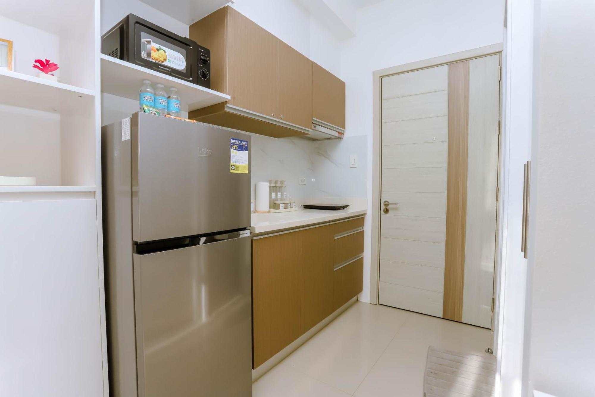 Staycation Minimalist With Rooftop Pool And Netflix * Cebu