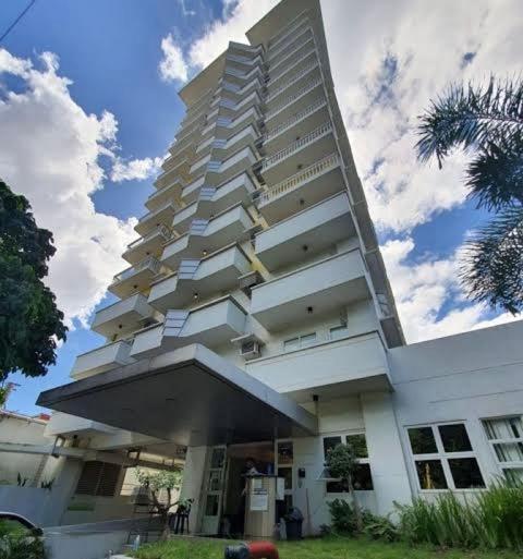 Cozy Type Near It Park With Pool, Netflix & Wifi Cebu