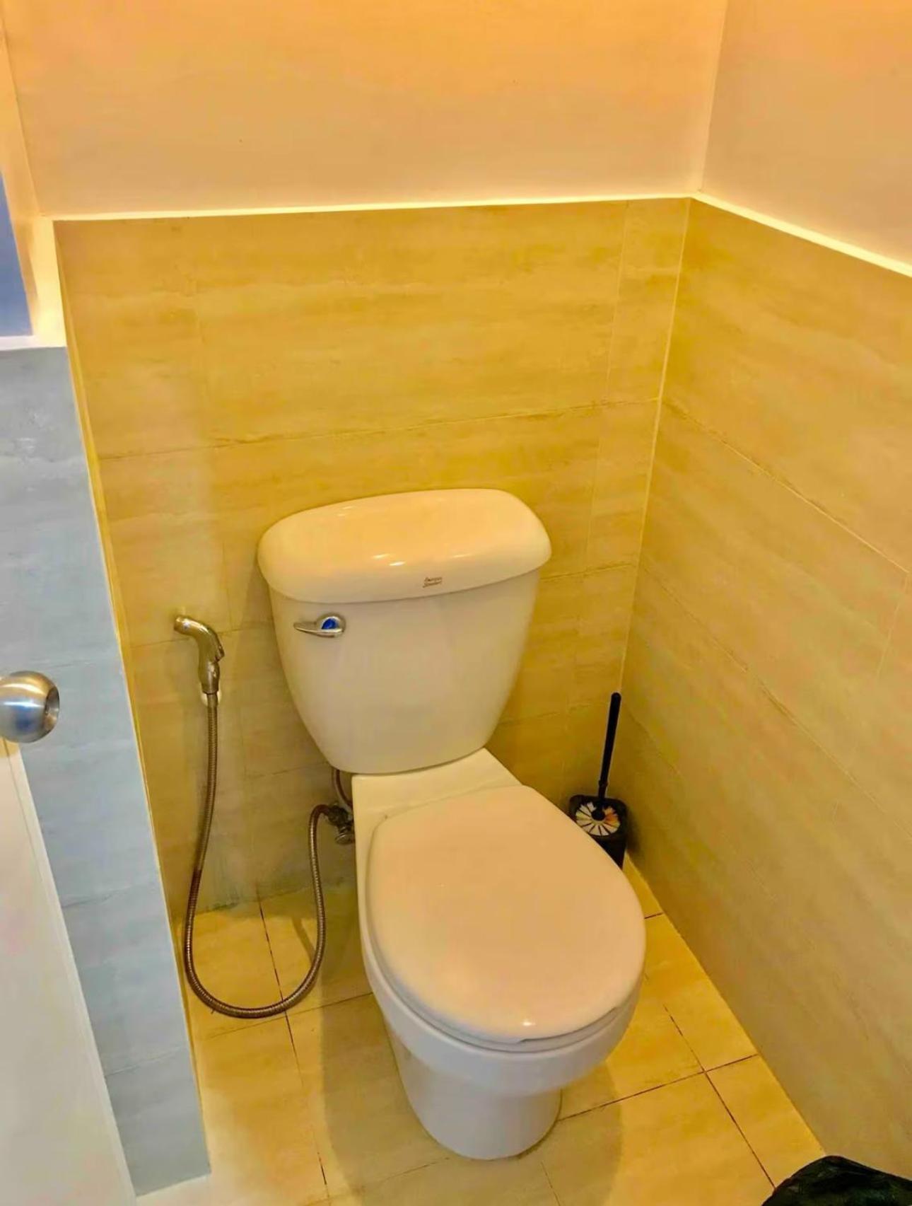 Cozy Type Near It Park With Pool, Netflix & Wifi *