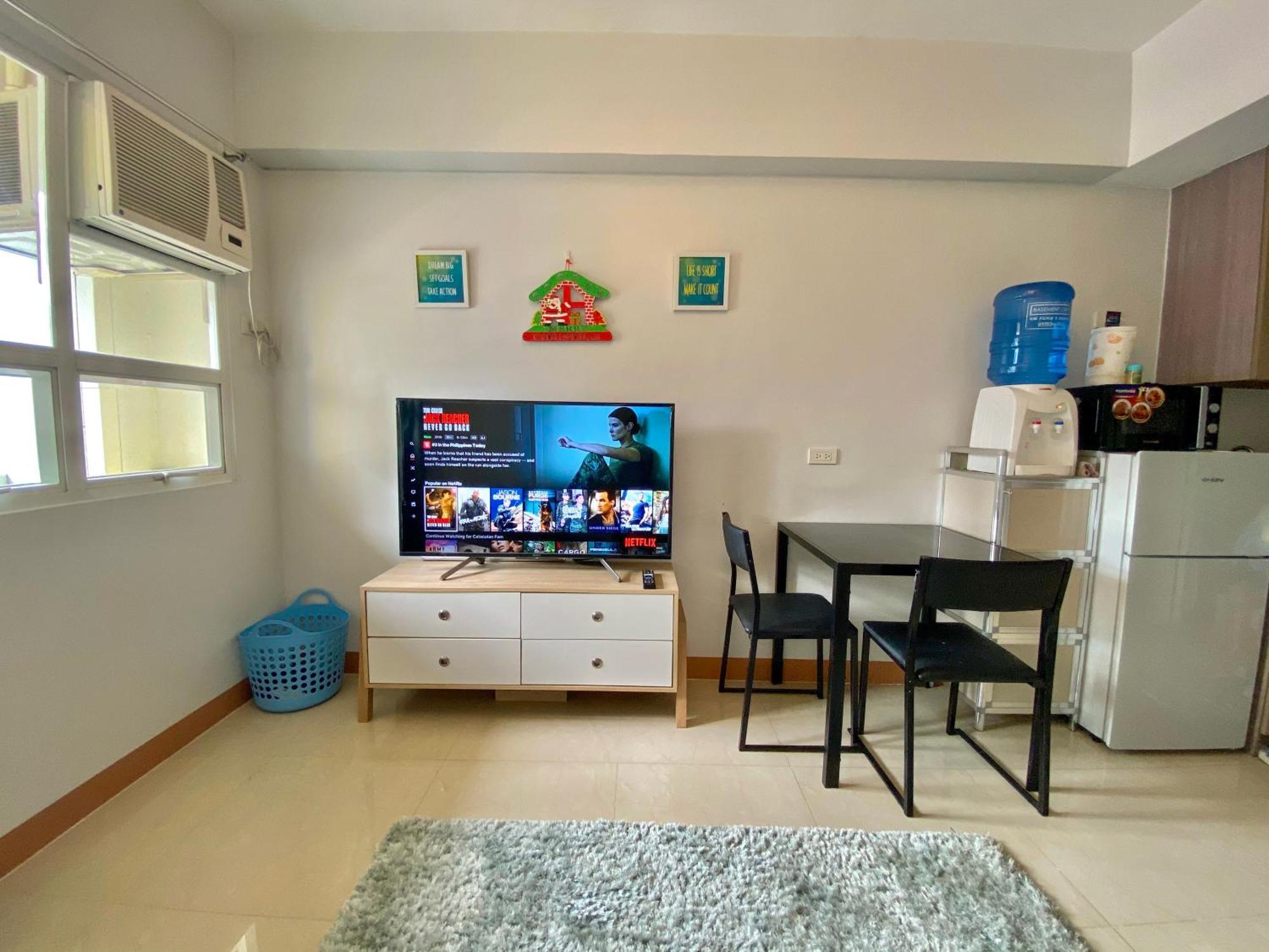Cozy Type Near It Park With Pool, Netflix & Wifi Cebu