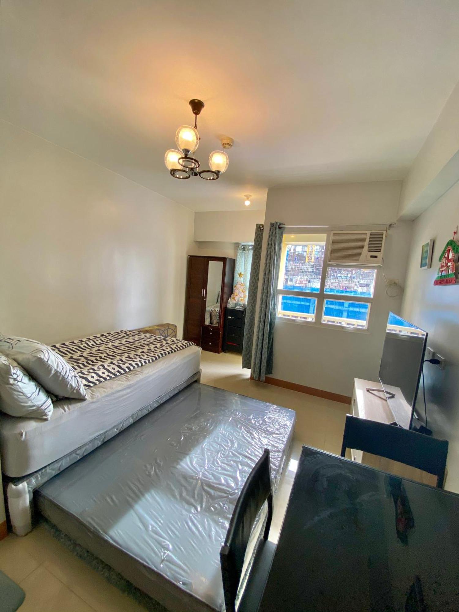 Cozy Type Near It Park With Pool, Netflix & Wifi *