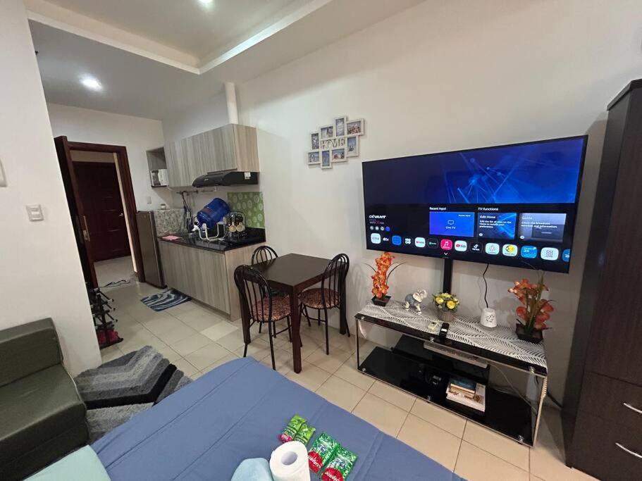 Trillium 8f Pet Friendly With 1bed 2sofabeds And Balcony Near Ayala Center Mall Apartment Cebu