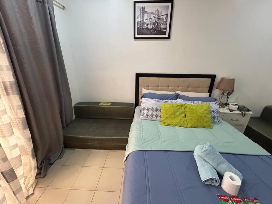 Trillium 8f Pet Friendly With 1bed 2sofabeds And Balcony Near Ayala Center Mall Apartment