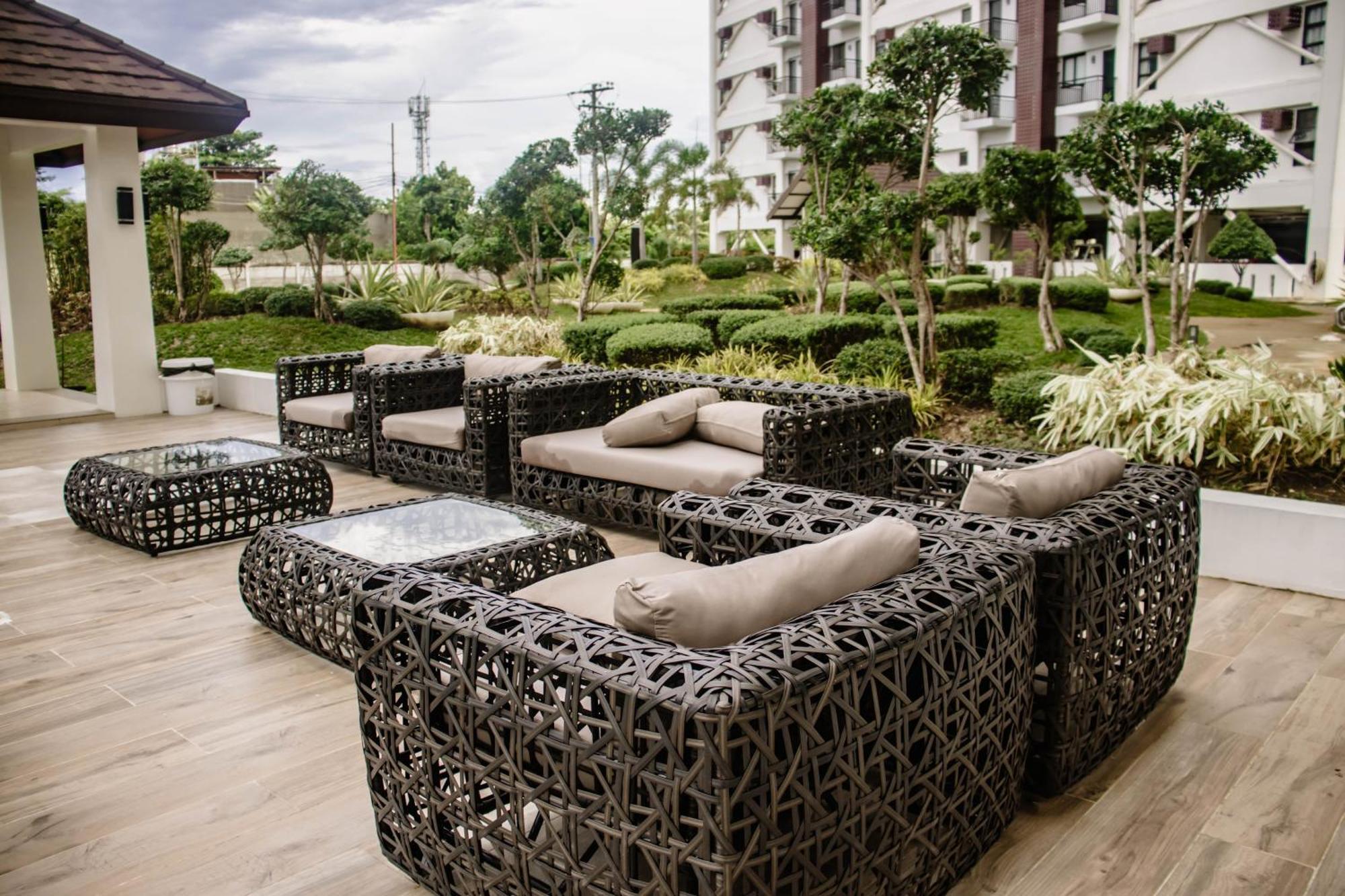 Chic With Pool Near Airport-2 To 7 Guest