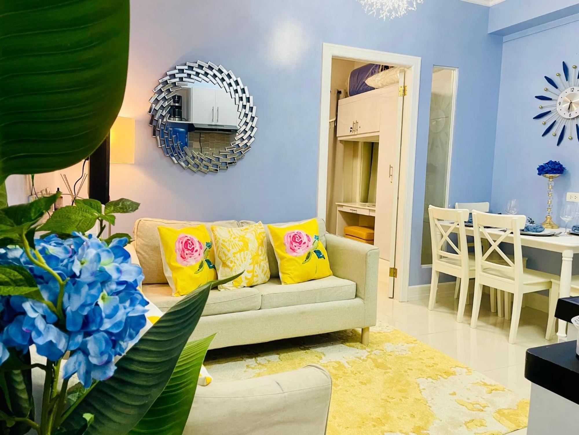 Chic With Pool Near Airport-2 To 7 Guest Apartment Sudtungan