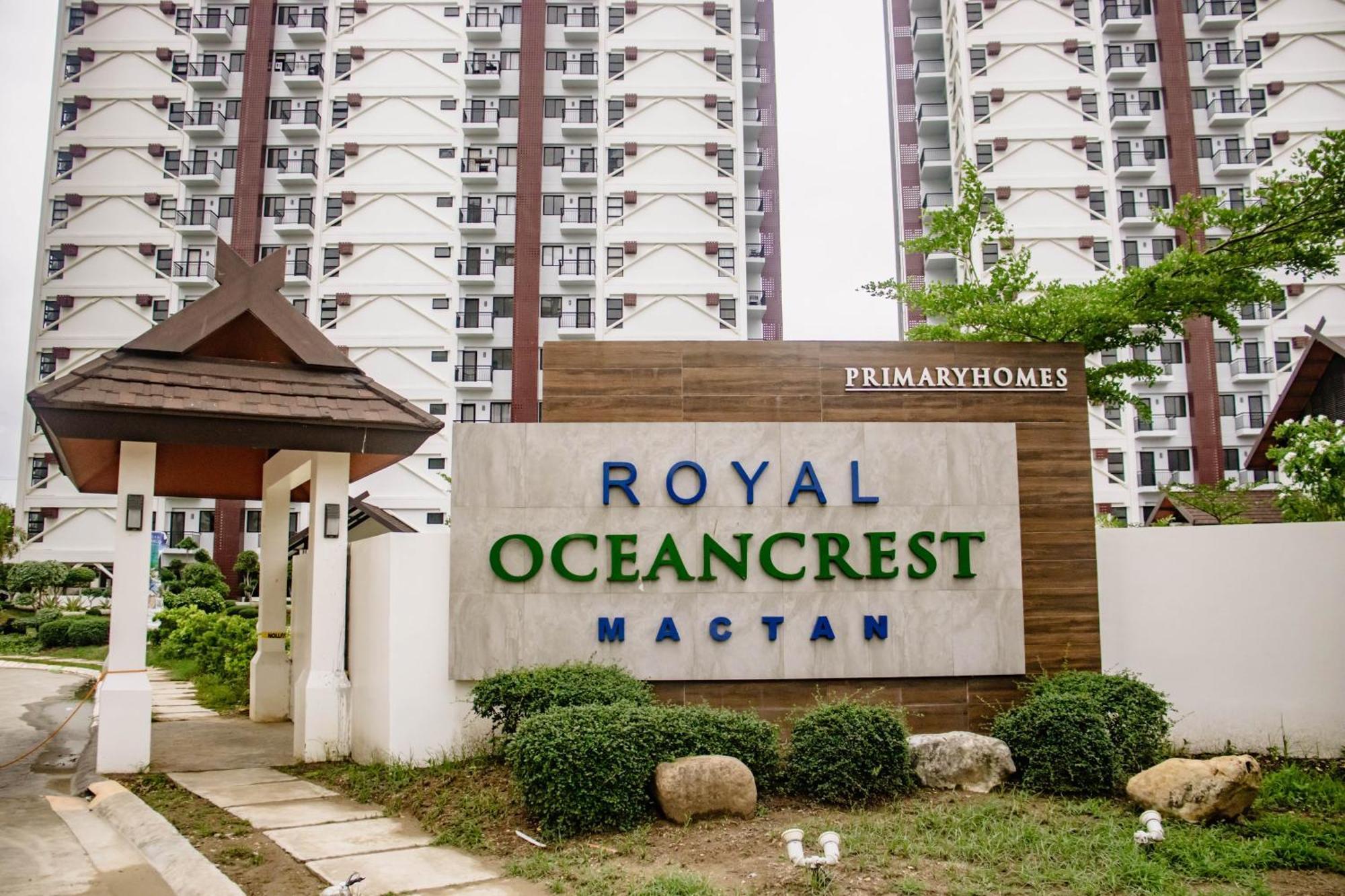 Chic With Pool Near Airport-2 To 7 Guest Apartment *