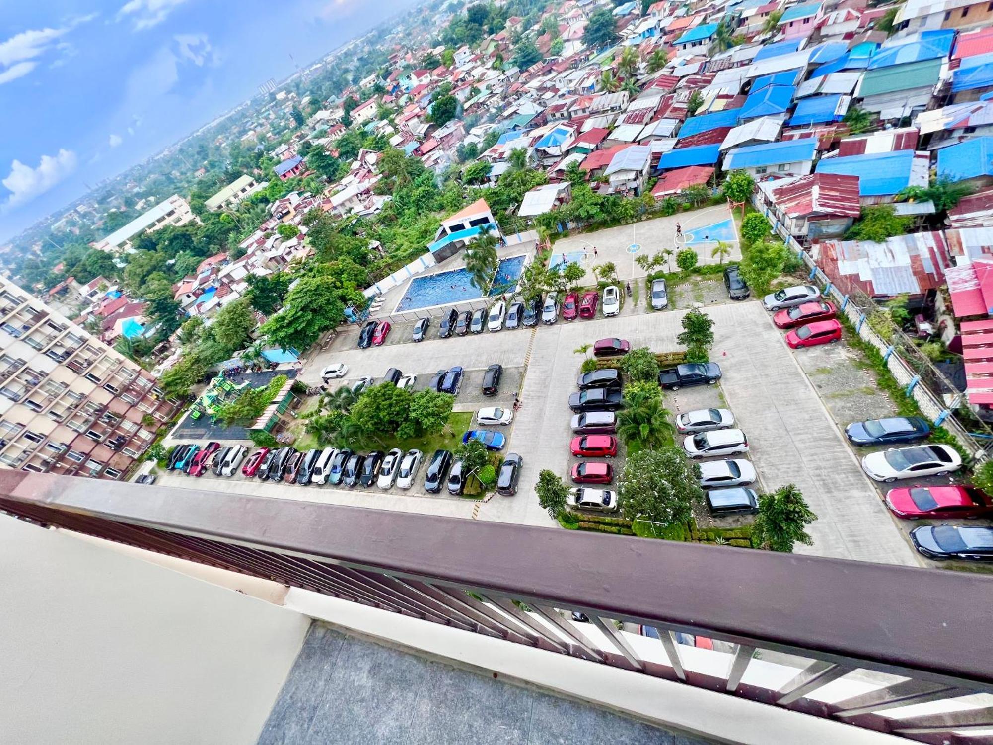 Spacious Unit With Balcony * Lapu-Lapu City