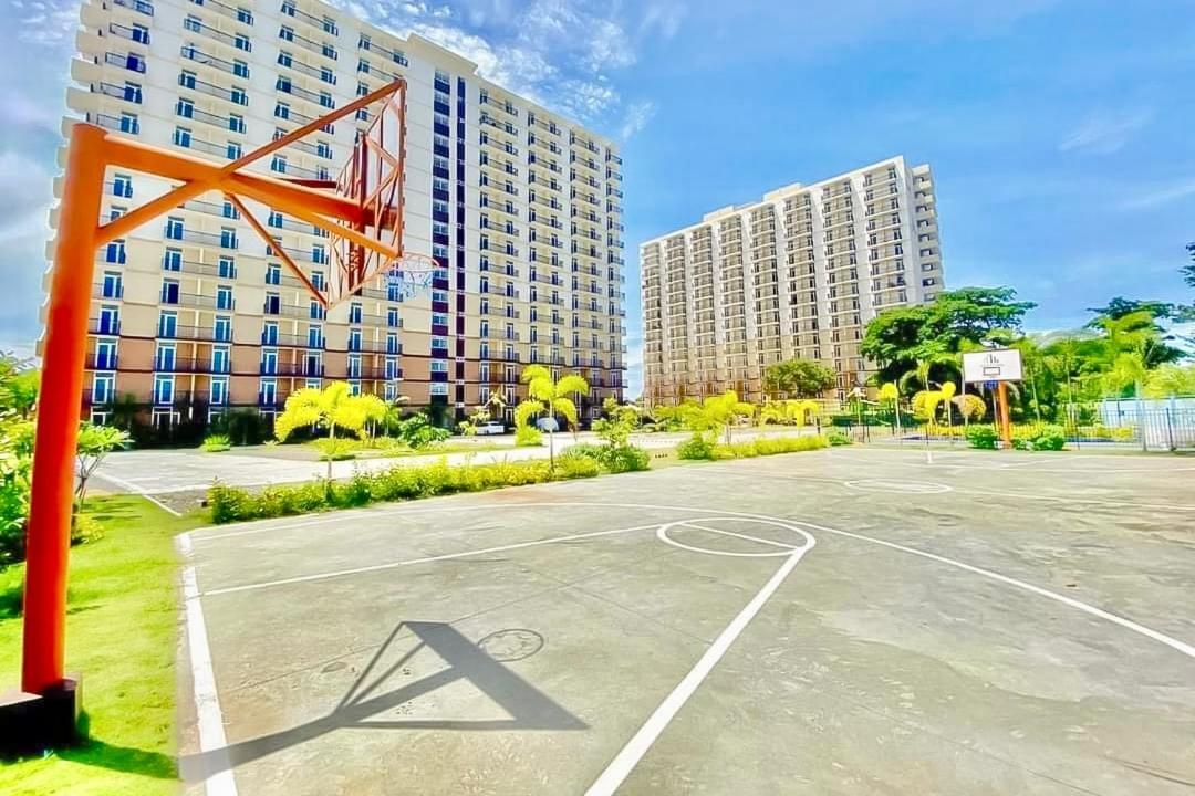 Spacious Unit With Balcony Apartment Lapu-Lapu City