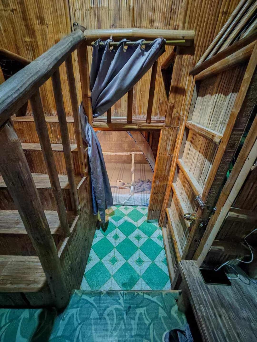 Nirvana Bamboo & Dive Resort