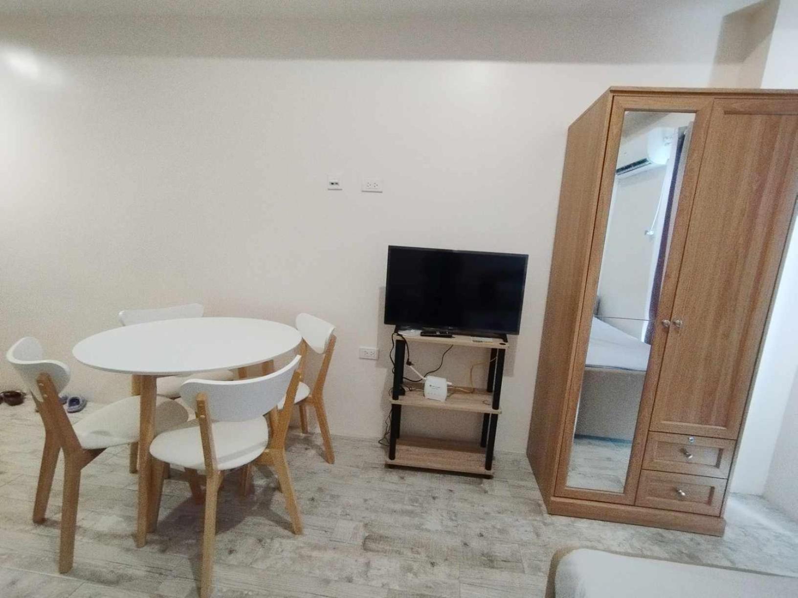 Thyme Residences Unit T302 Near Anjo World *