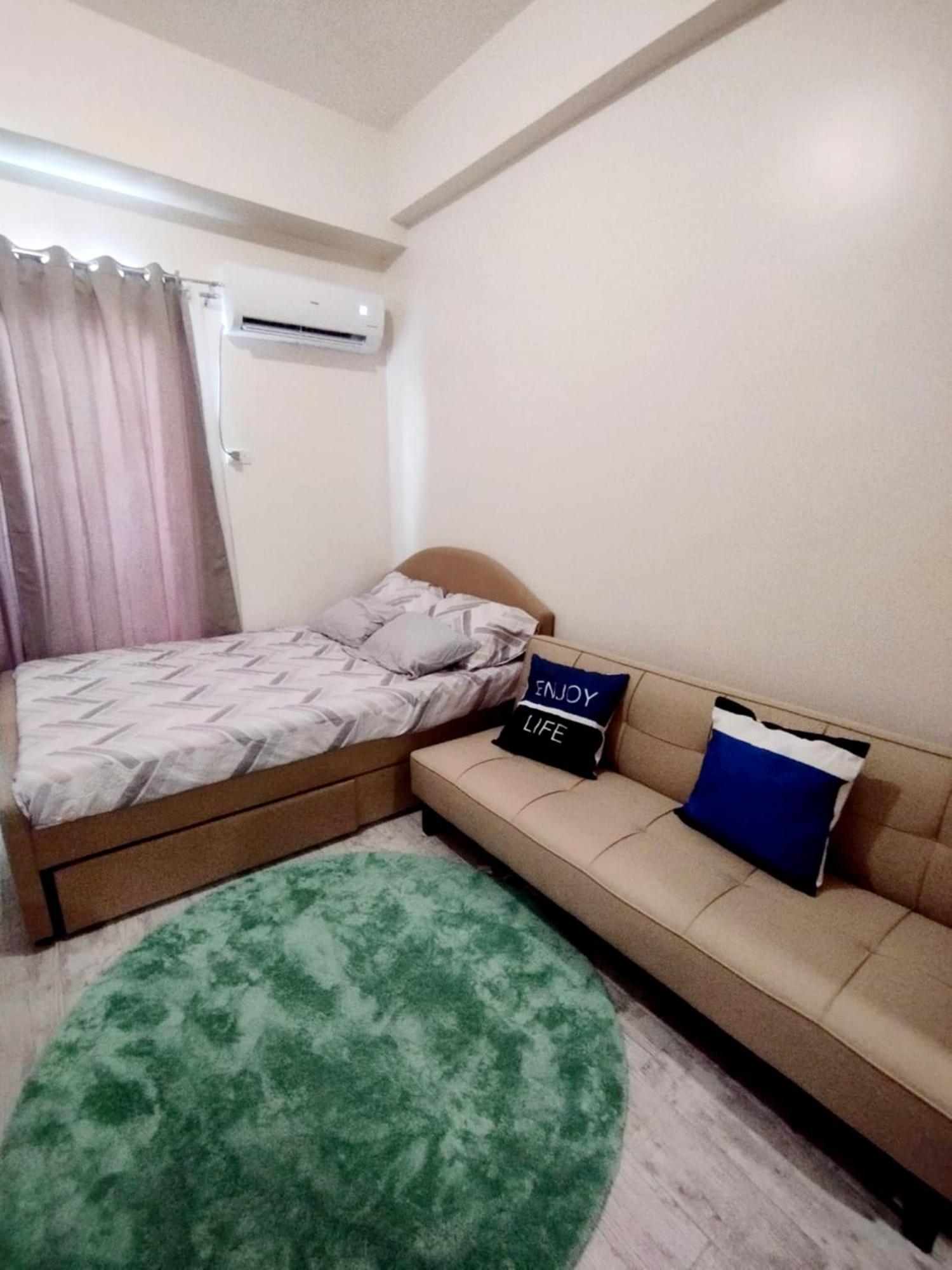Hostel Thyme Residences Unit T302 Near Anjo World