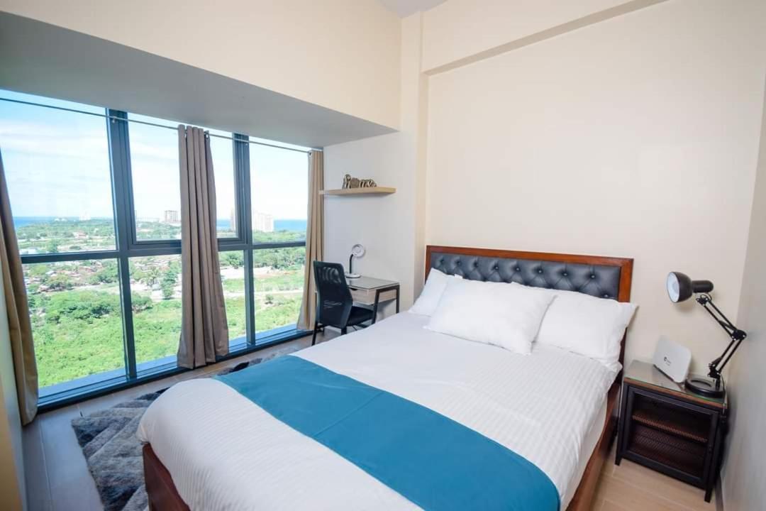 Mactan Condotel Seaview