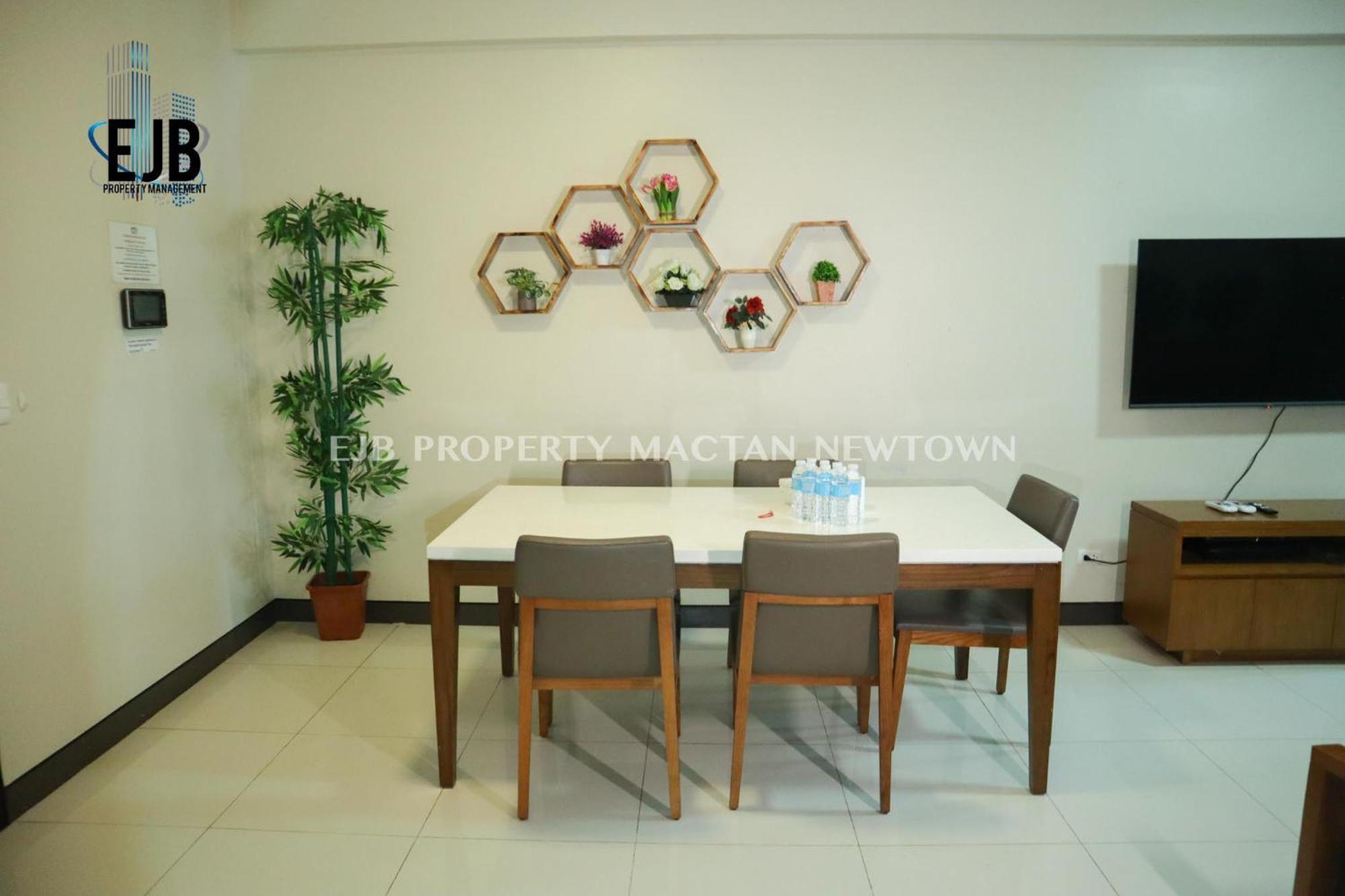 Mactan Newtown Near International Airport Apartment