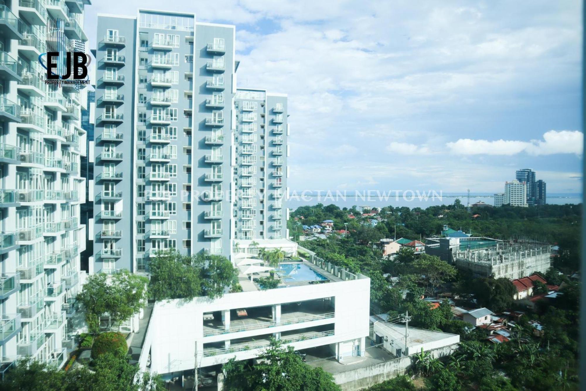 Mactan Newtown Near International Airport Apartment