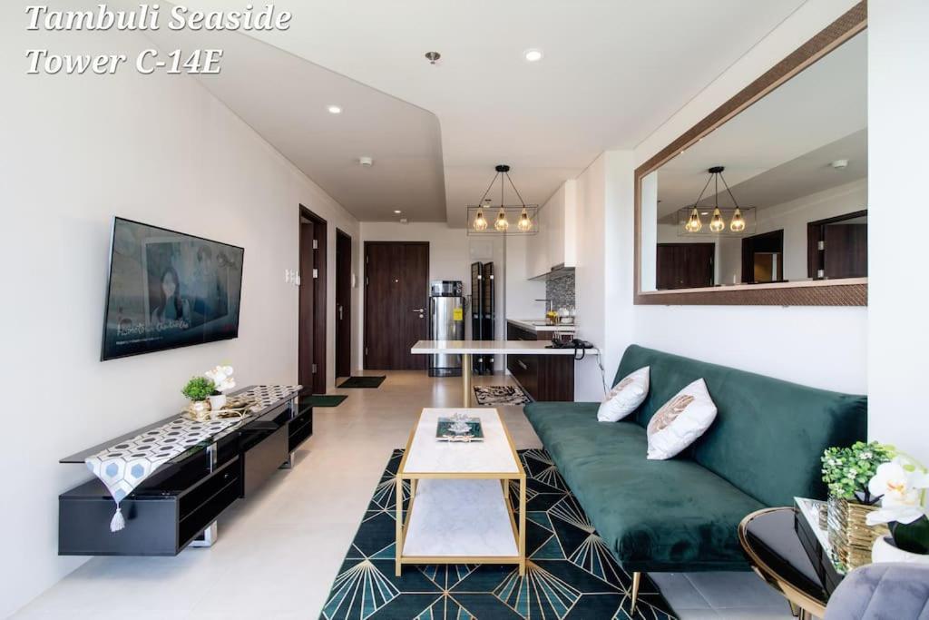 Seaside Luxury Living *