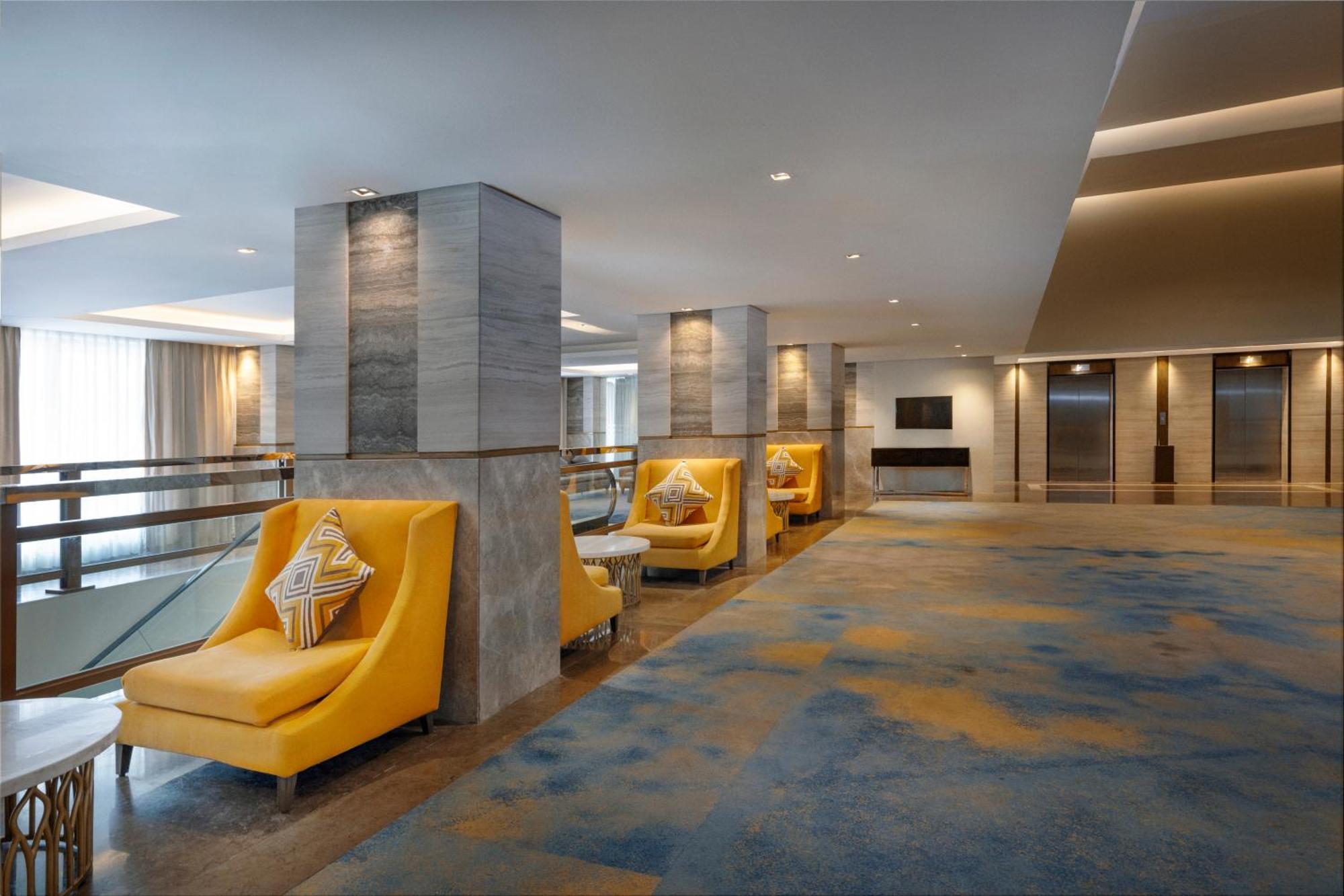 Summit Galleria