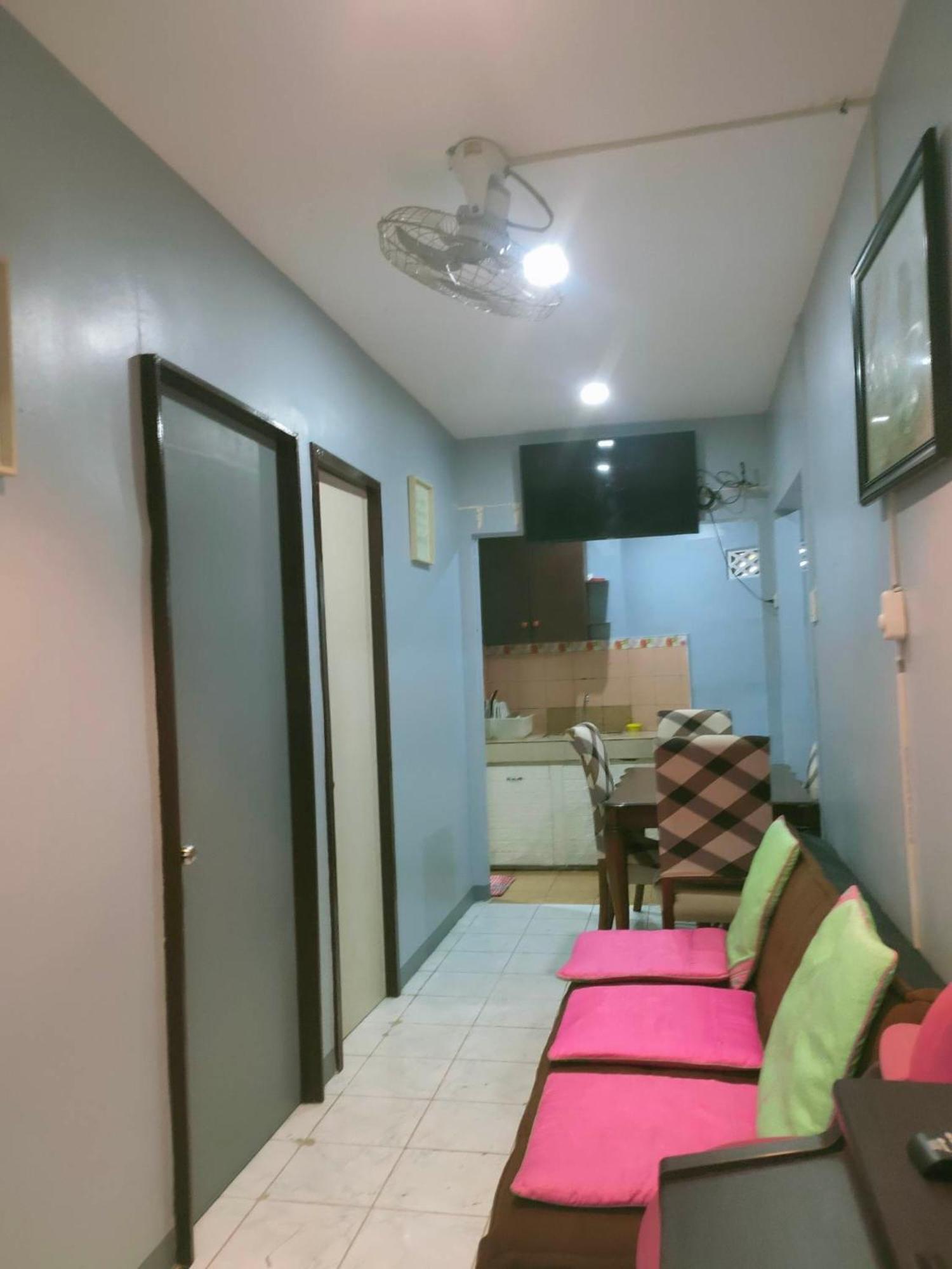 Casa de férias In A Subdivision Near Mactan Airport *