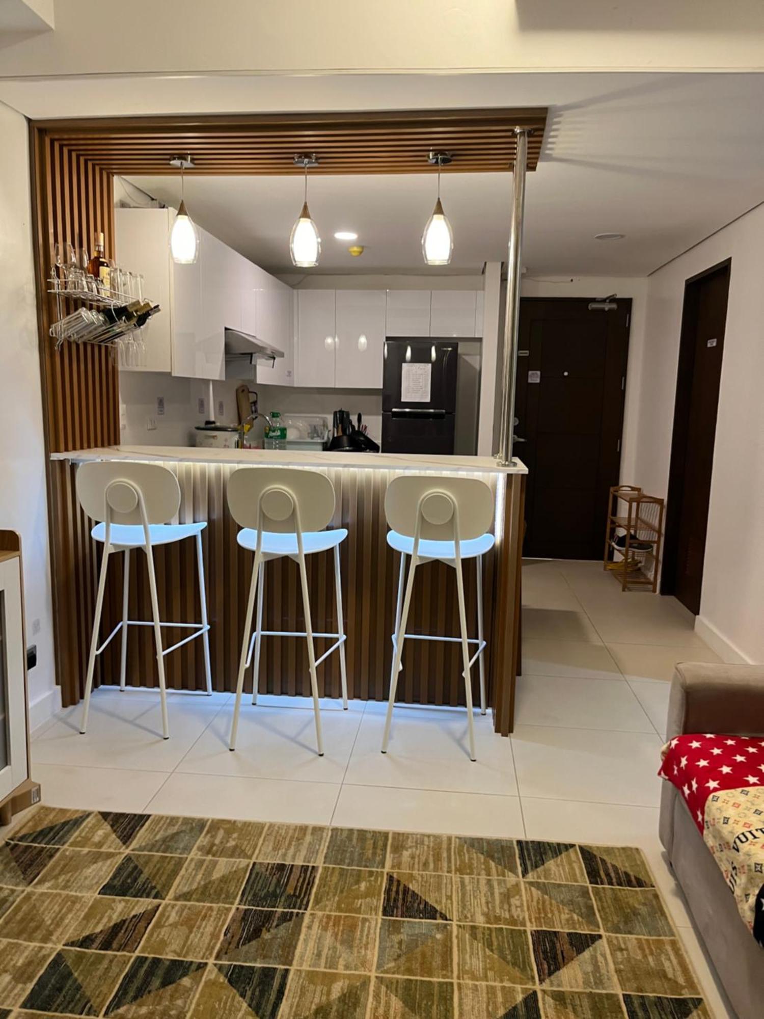 Luxury 2-br, 2 Baths At 38 Park Ave With Panoramic View