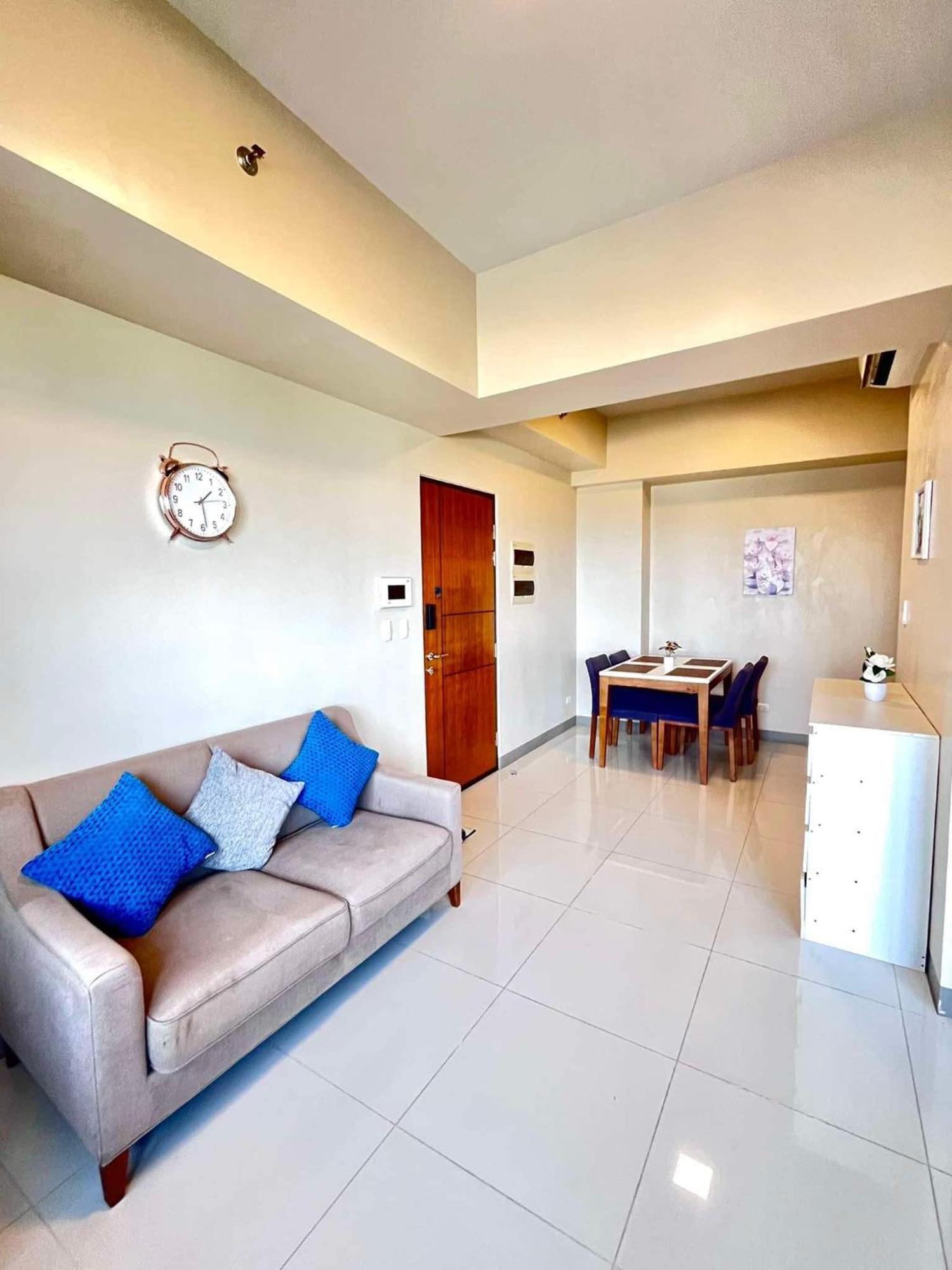 Mactan Newtown With Pool Access Apartment Lapu-Lapu City