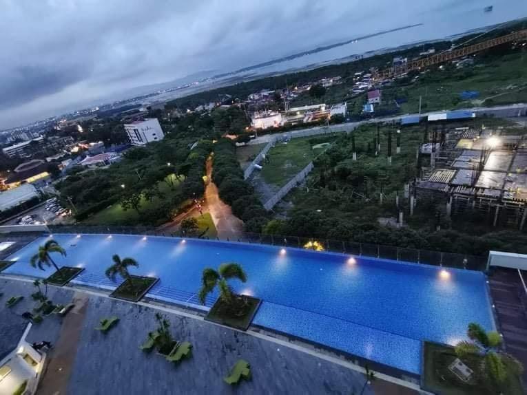 Mactan Newtow Enjoy Family Staycation Apartment Punta Engano (Mactan)