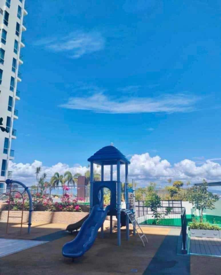 Mactan Newtow Enjoy Family Staycation * Punta Engano (Mactan)