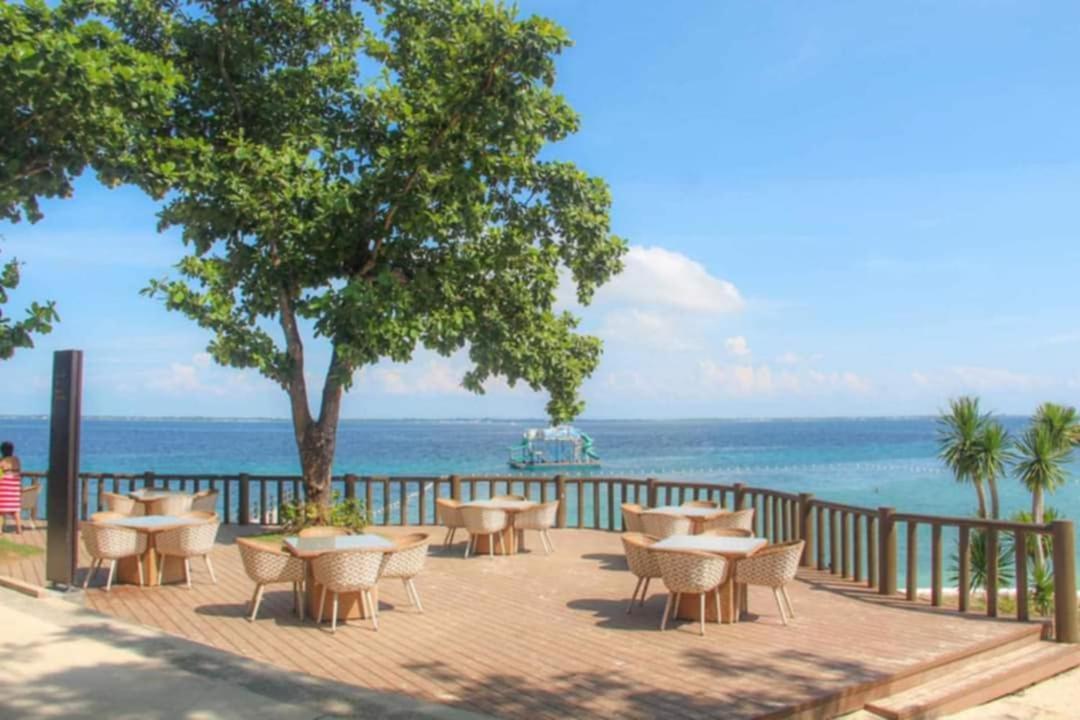 Mactan Newtow Enjoy Family Staycation Apartment