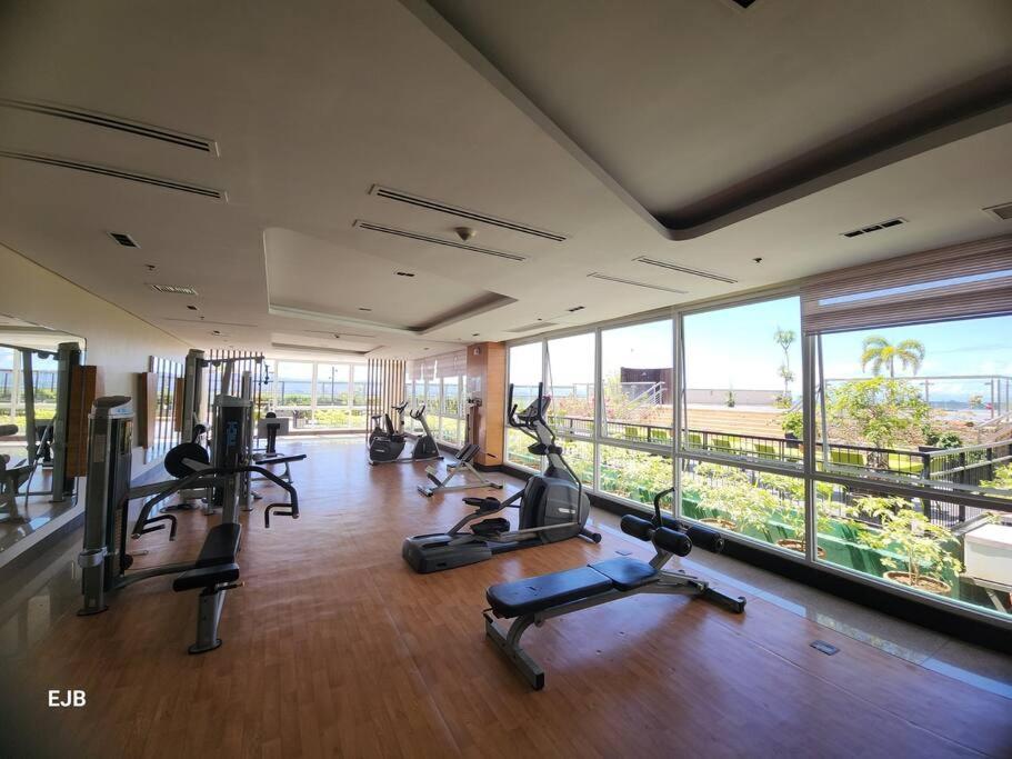 C1-7g Executive With Pool , 8boulevard Mactan Newtown Lapu-Lapu City