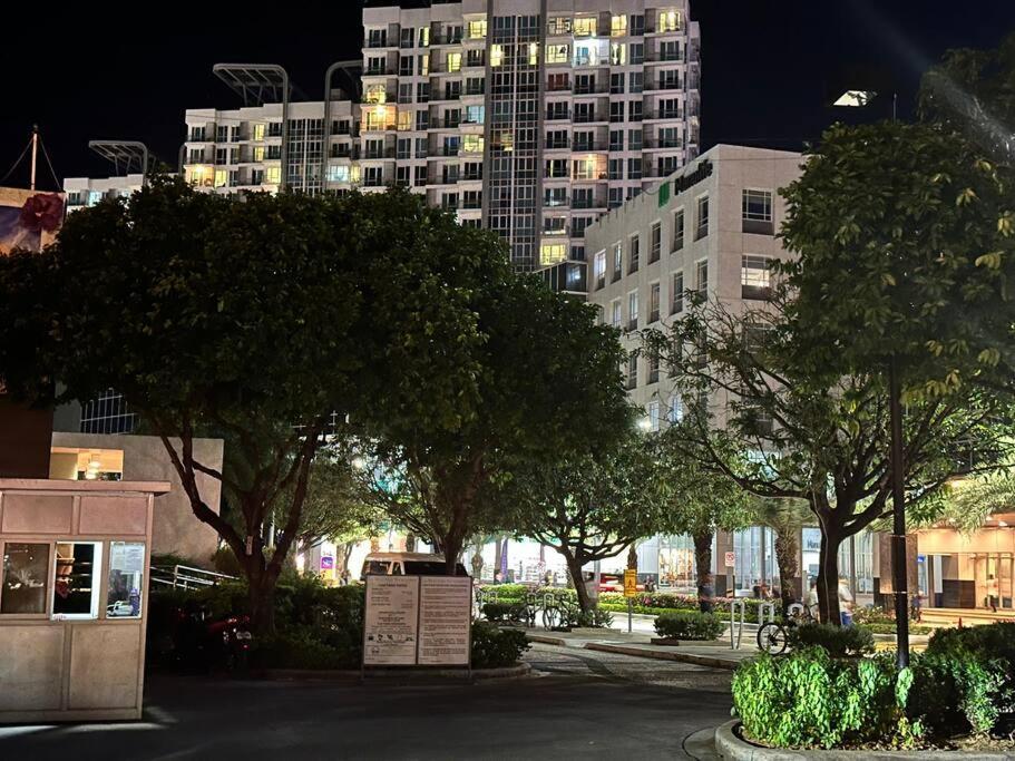 C1-7g Executive With Pool , 8boulevard Mactan Newtown *