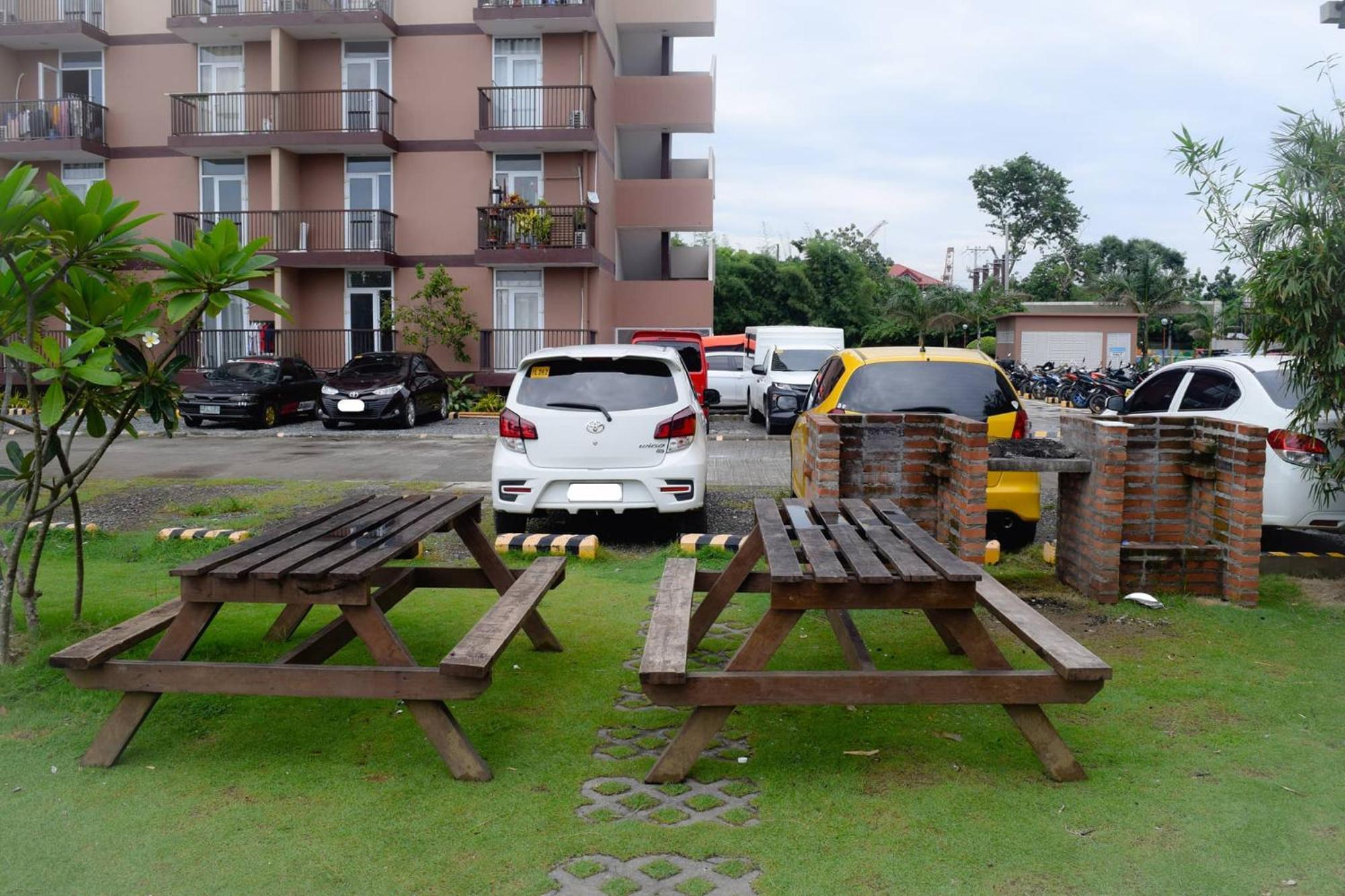 Spacious Minimalist Aparthotel Lapu-Lapu City