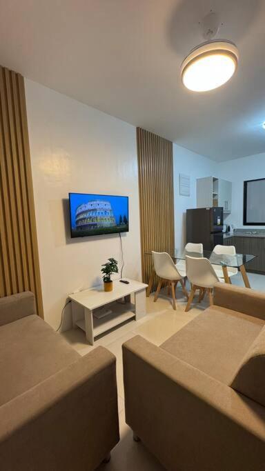 Apartment Urban Escape By Collab At Sta Monica Estate-tisa