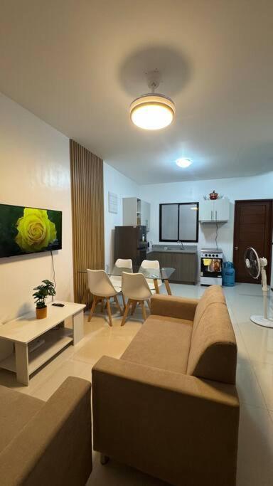 Apartment Urban Escape By Collab At Sta Monica Estate-tisa