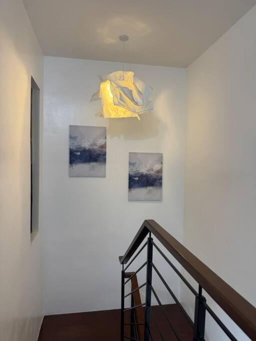 Urban Escape By Collab At Sta Monica Estate-tisa *