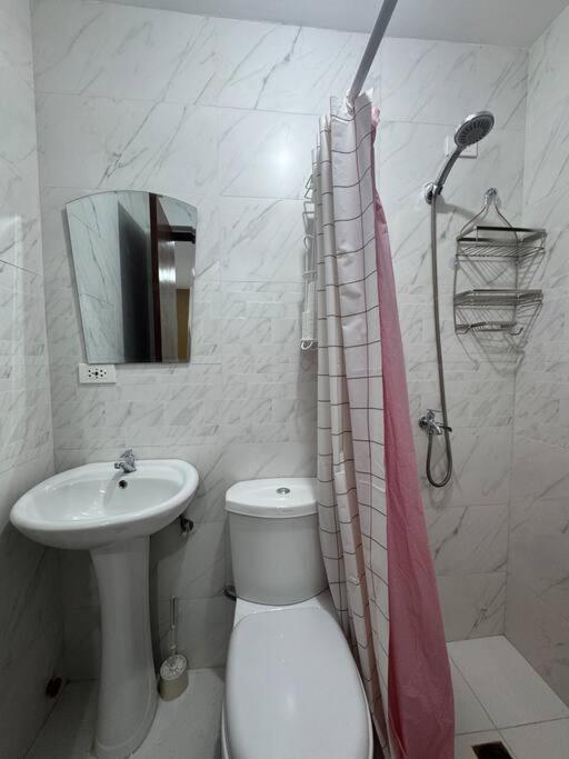 Urban Escape By Collab At Sta Monica Estate-tisa Cebu